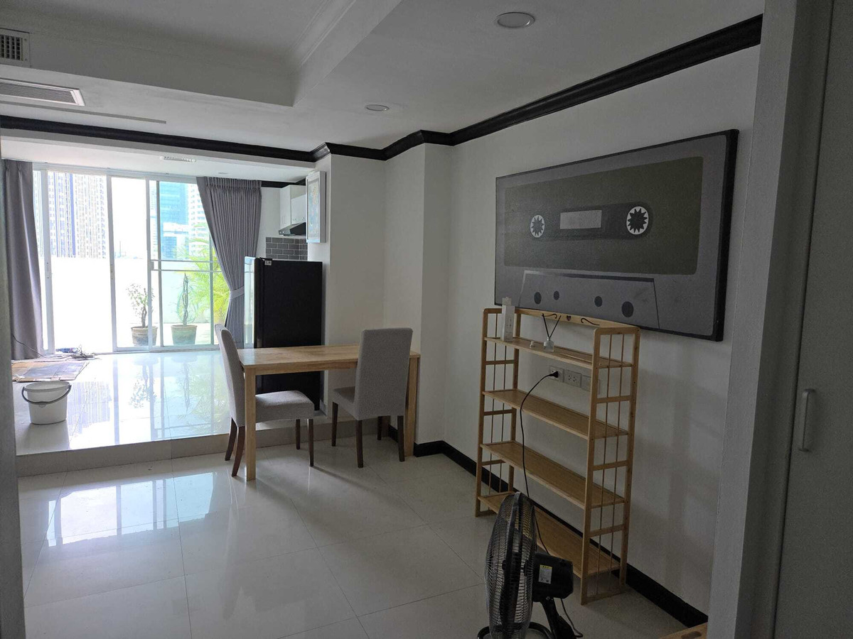 ขายคอนโดวิทยุ ชิดลม หลังสวน : คุ้มสุดในโครงการ – First Tower | 1 Bedroom 1 Bathroom