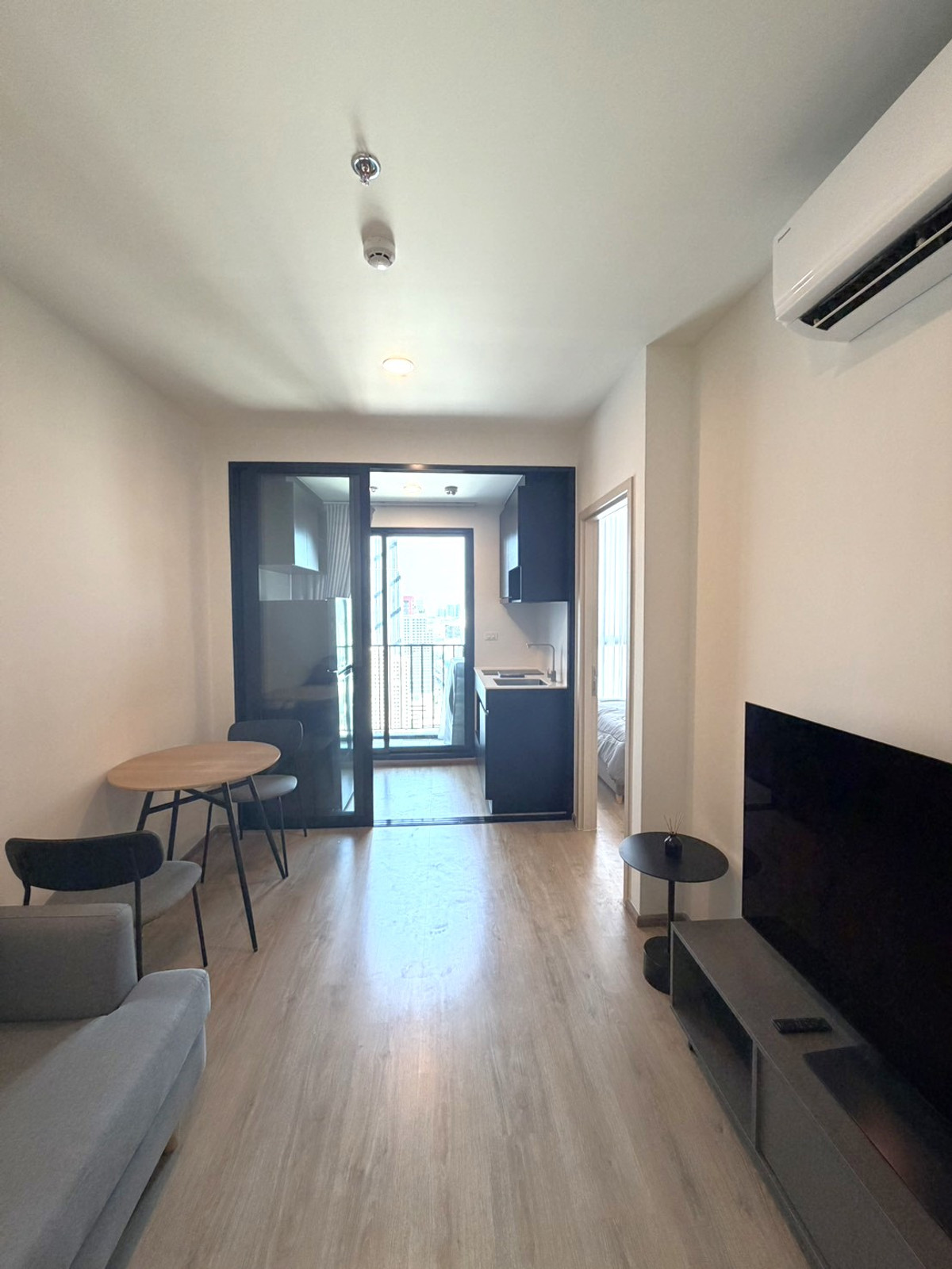 For RentCondoRama9, Petchburi, RCA : Nue District R9 | Room ready to move in, separate kitchen, high floor 📞 Line:@pukkhome (with @ )