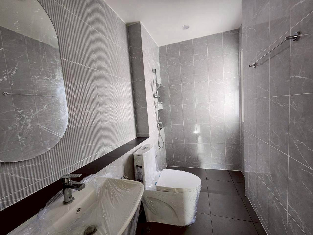 For SaleHouseLadprao101, Happy Land, The Mall Bang Kapi : Single house for sale, newly renovated, Parinyada Kaset-Nawamin.