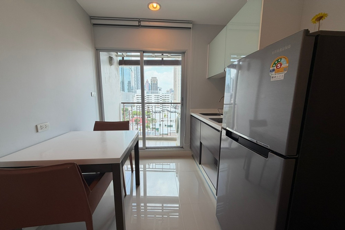 ให้เช่าคอนโดสาทร นราธิวาส : 🔥 เช่าด่วน !! Centric Sathorn -St.Louis, 1 ห้องนอน, 1 ห้องน้ำ, วิวเมือง, ห้องทิศตะวันออก, ชั้นสูง 11++, ห้องหายาก, ครัวปิด !!🔥Code C20240200442 แต่งครบ, พร้อมเข้าอยู่📣📣