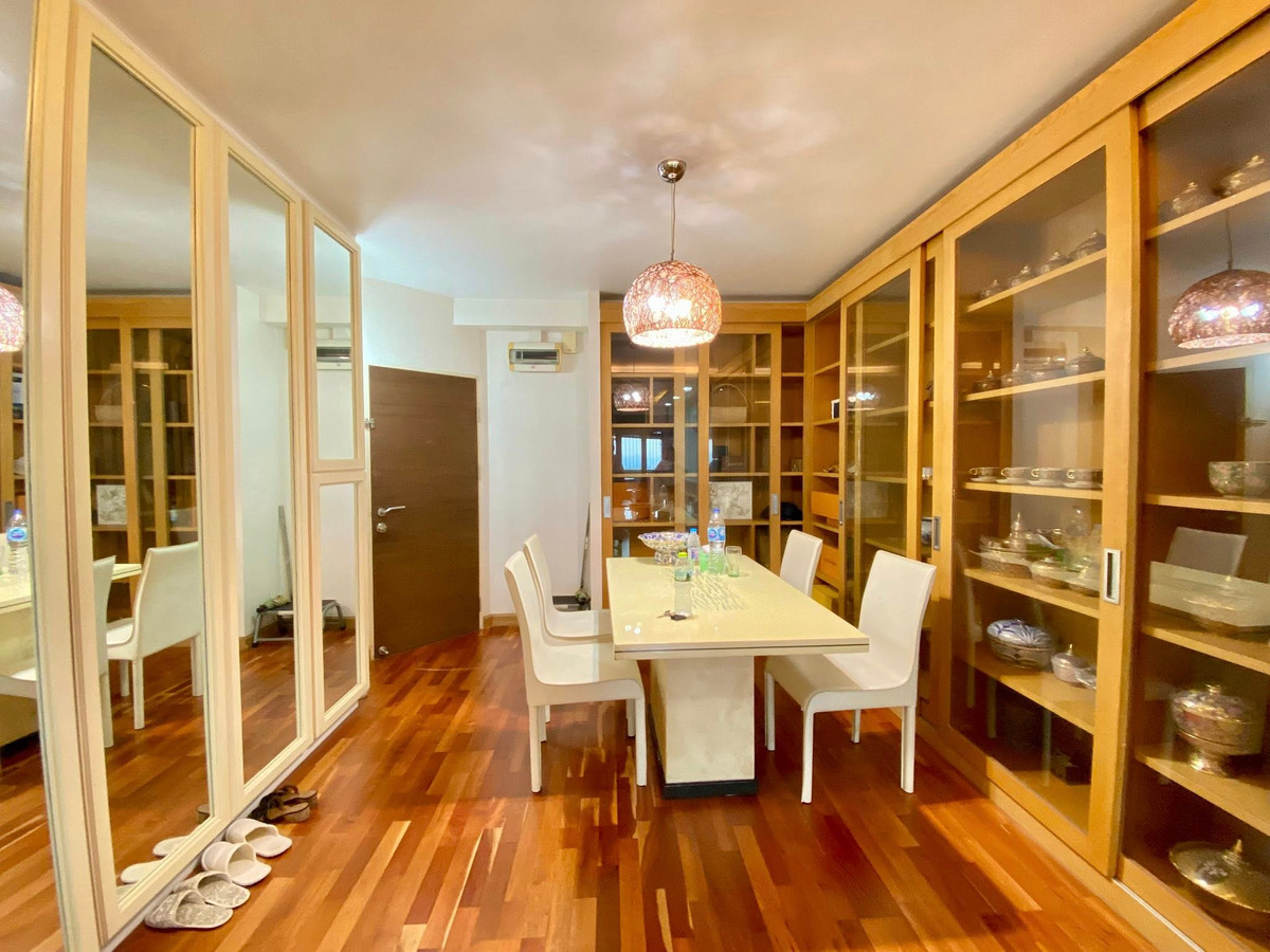 For SaleCondoKasetsart, Ratchayothin : 🏢 Supalai Park Kaset | Condo, extra large area 93 sq m + high floor, open view + parking for 2 cars.