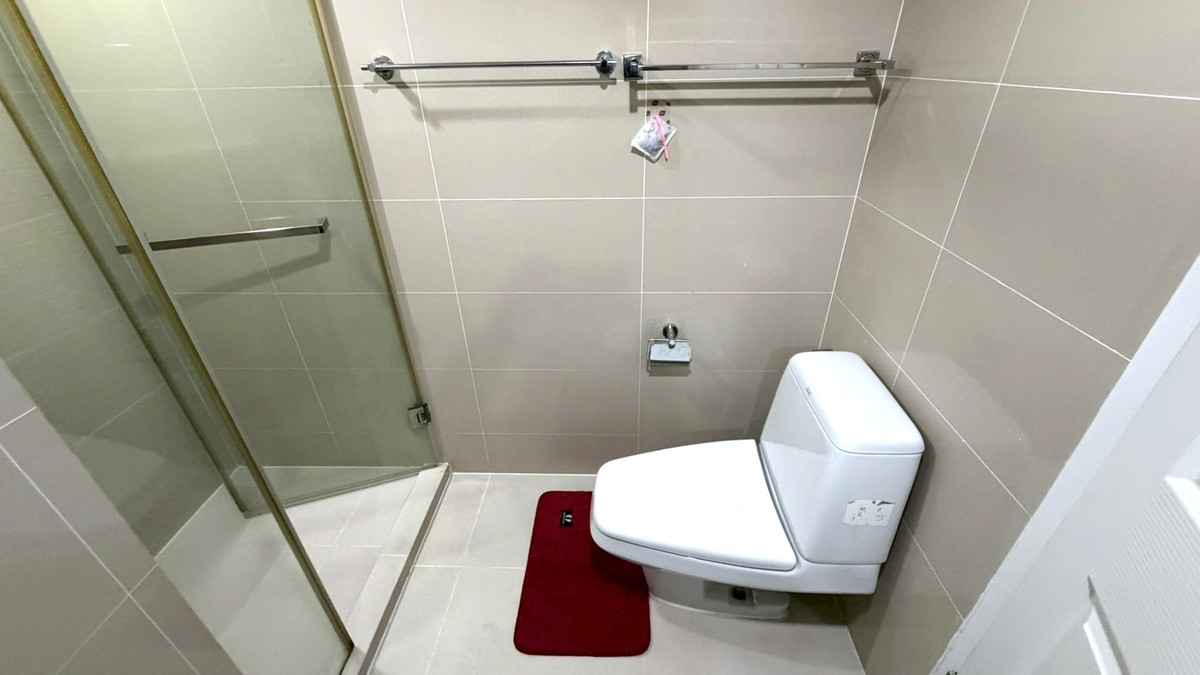 For RentCondoRama9, Petchburi, RCA : ✨ Big room, Rare Item! 3 bedrooms in the heart of Rama 9 | Live seriously, live life to the fullest ✨