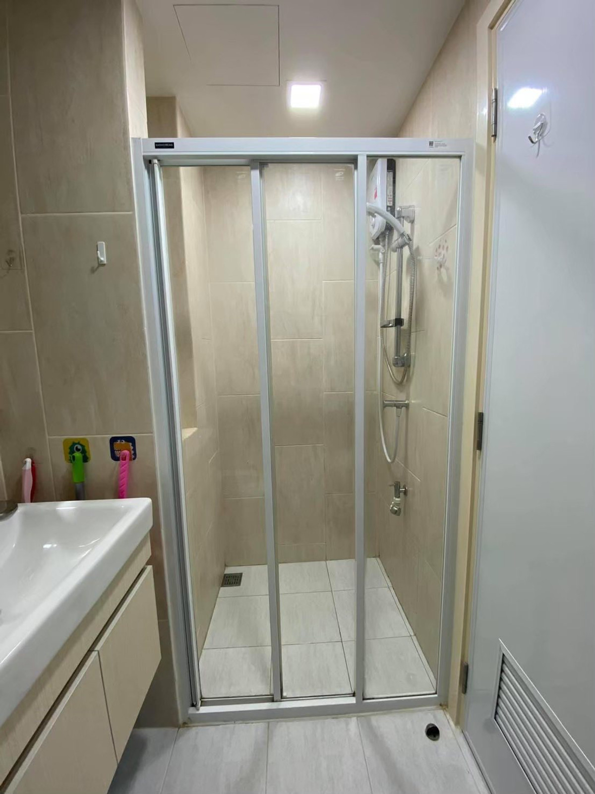 ให้เช่าคอนโดโชคชัย4 ลาดพร้าว71 : E296 🎉310369 ให้เช่าคอนโด Atmoz Ladprao 71