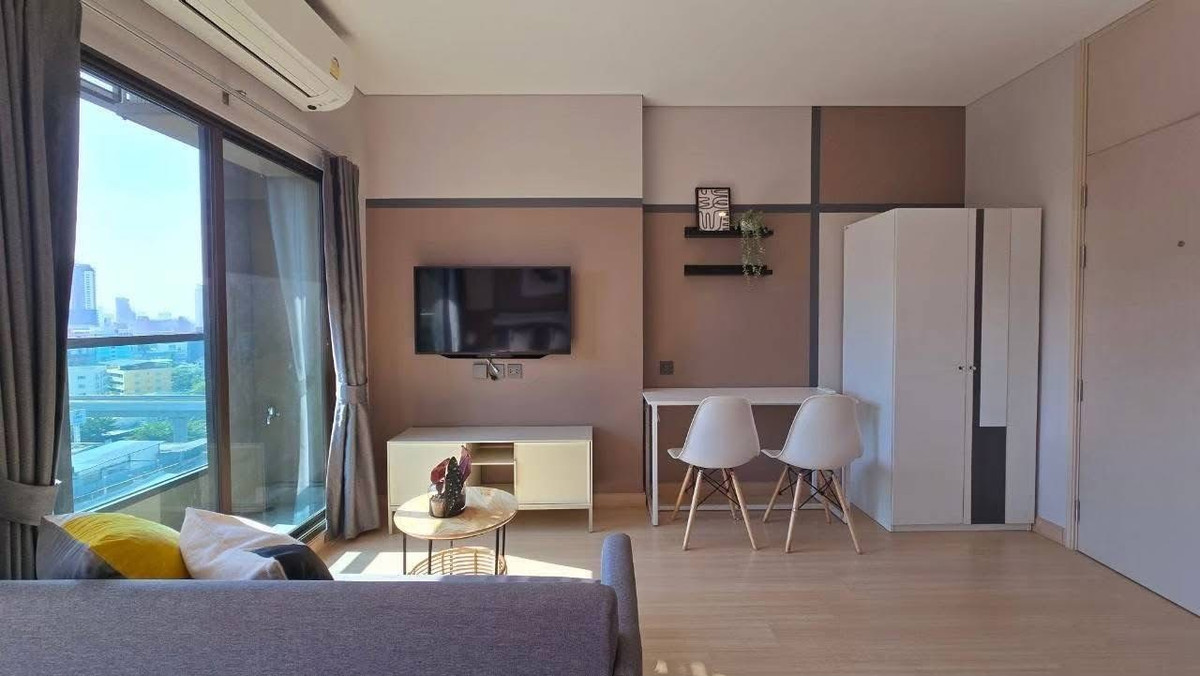 For RentCondoKasetsart, Ratchayothin : 🏙️ Lumpini Park Phahon 32 (Lumpini Park Phahon 32) ✨ Beautiful room, very new, size 26 sq m, 10th floor.