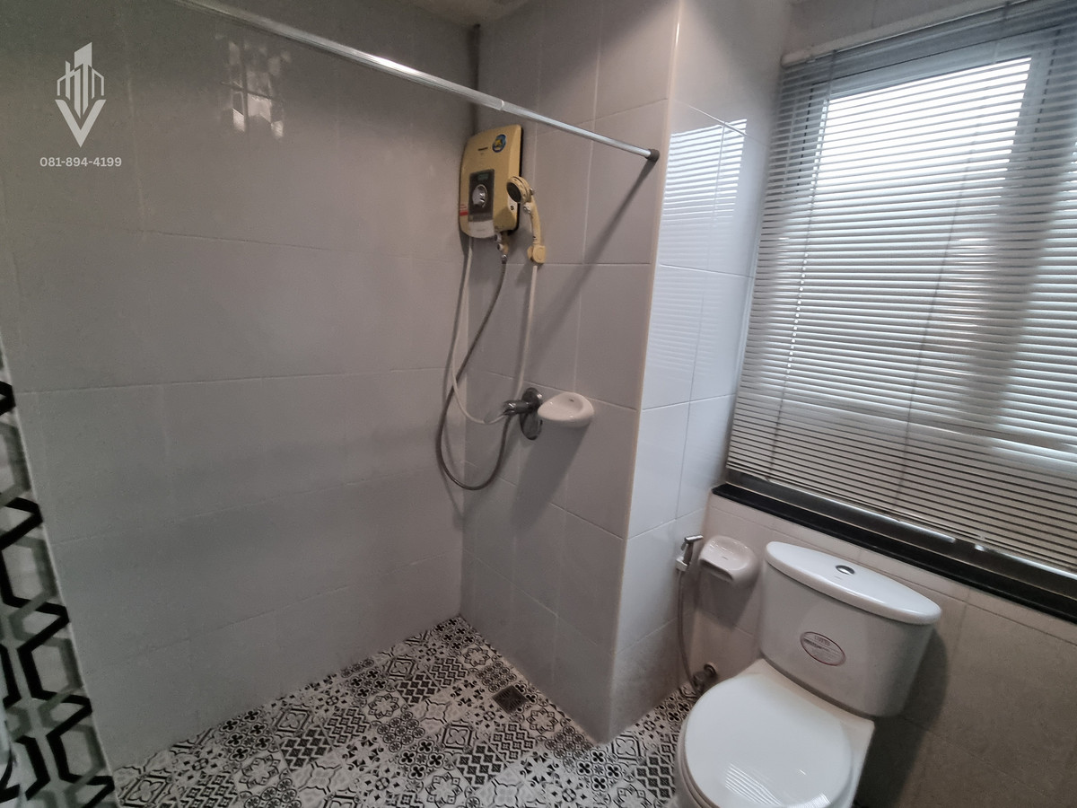 For SaleCondoRatchathewi,Phayathai : Rare Find! Spacious 2BR Living & High-Yield Investment 🌟 The Platinum Condo | 68 sq.m. | Fully Furnished