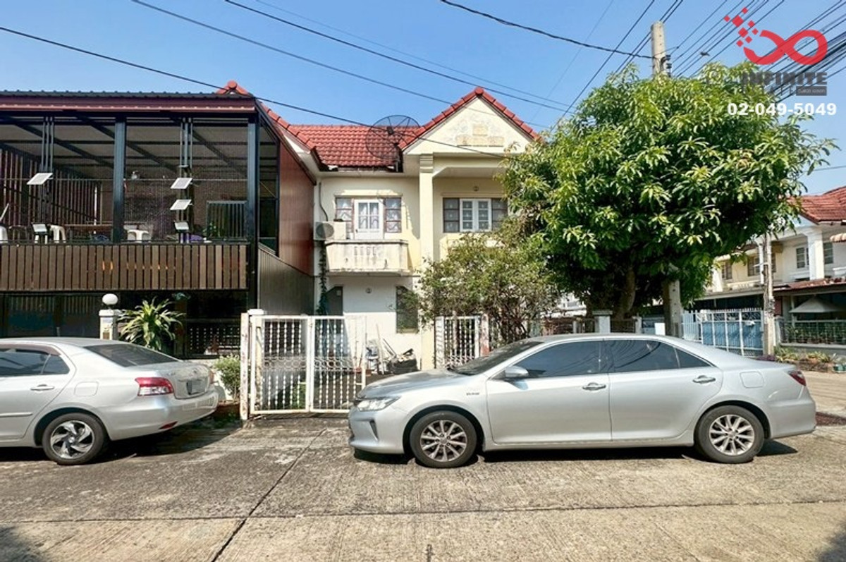 For SaleTownhomeNonthaburi, Bang Yai, Bangbuathong : Townhouse for sale, 27 sq m, 2 floors, Lapawan 11, Bang Kruai-Sai Noi, Bang Bua Thong, Nonthaburi, corner house, near Chaiyaphruek Road.