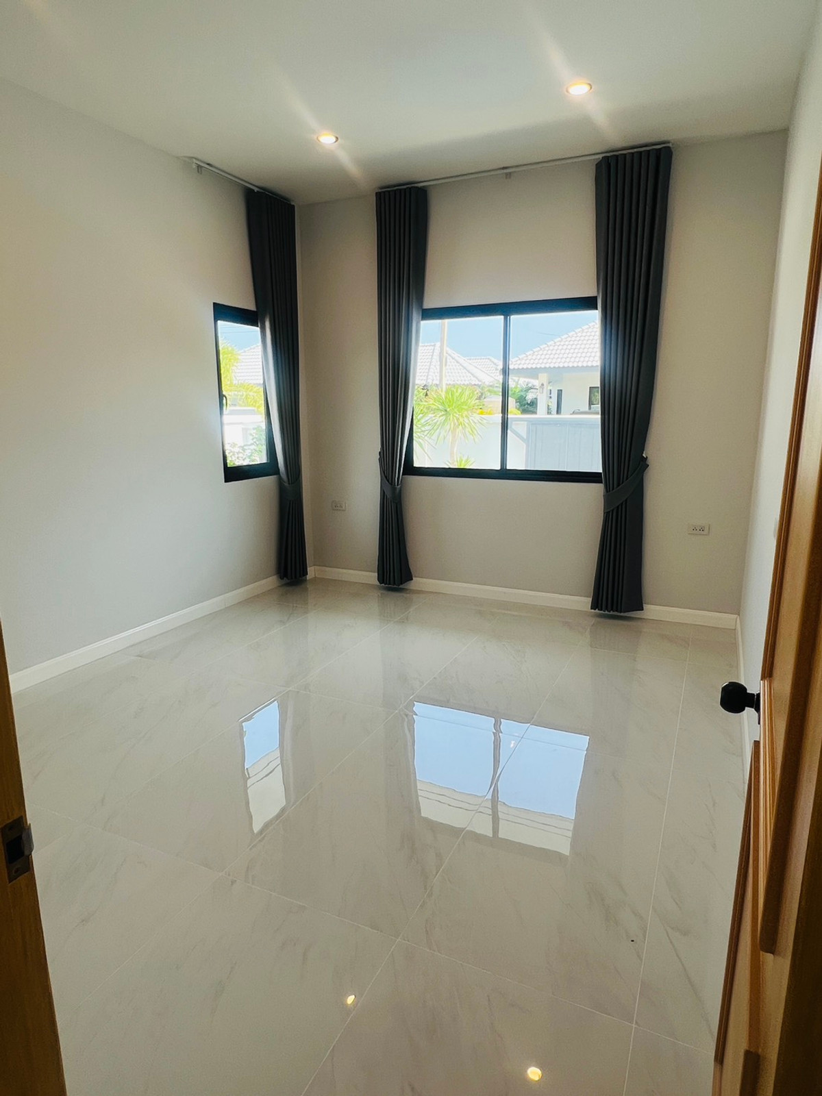 ขายบ้านพัทยา บางแสน ชลบุรี สัตหีบ : บ้านเดี่ยว นิบบาน่า เชด / 3 ห้องนอน (ขาย), House Nibbana Shade / 3 Bedrooms (FOR SALE) AM111