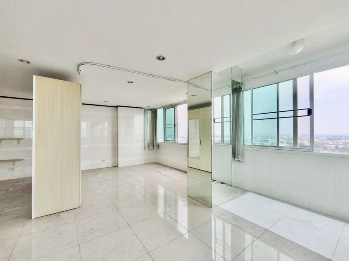 ขายคอนโดพัฒนาการ ศรีนครินทร์ : ขายคอนโด The Trio Garden (เดอะ ทรีโอ การ์เด้นท์) ห้องมุม ใกล้ MRT ศรีนครินทร์ 38 เนื้อที่ 105 ตารางเมตร 2 ห้องนอน ชั้น 20 ซอยศรีนครินทร์ 38 แขวงหนองบอน เขตประเวศ กรุงเทพมหานคร