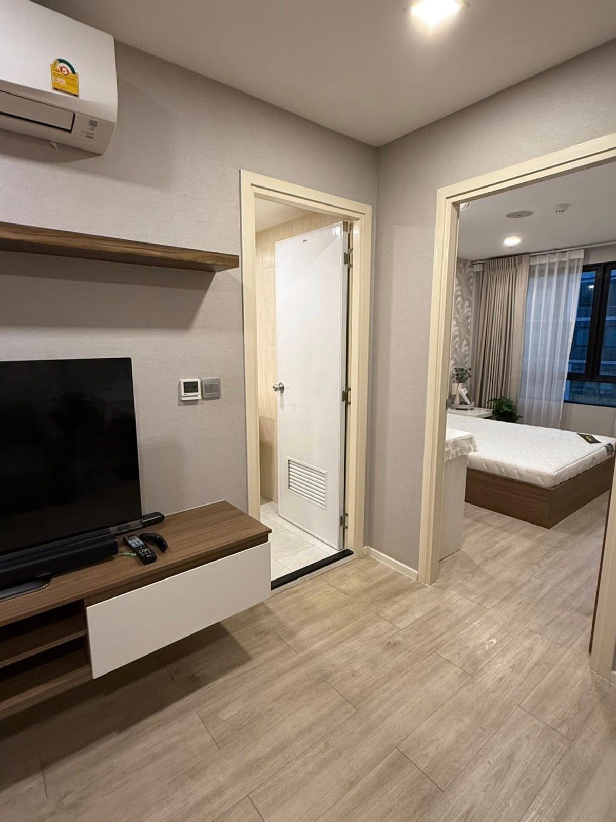 For RentCondoChokchai 4, Ladprao 71, Ladprao 48, : 🔥 Very beautiful room, ready to move in, Lat Phrao location ‼️ For rent, Atmoz Lat Phrao 71, beautiful condo, good atmosphere, fully decorated room, furniture + complete electrical appliances. Ready to move in immediately.