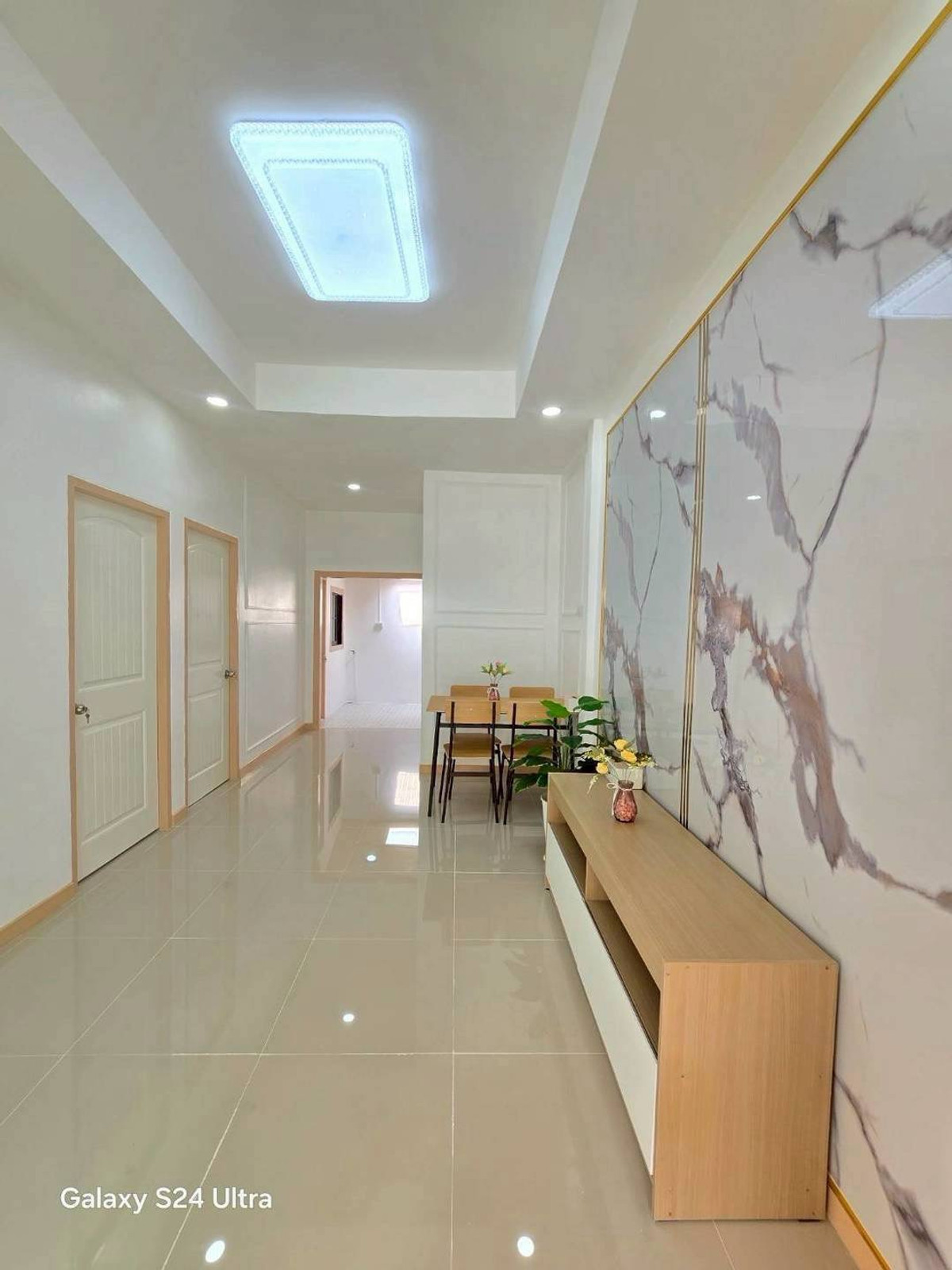 For SaleTownhomeNonthaburi, Bang Yai, Bangbuathong : One-story townhouse for sale, Bua Thong Keha, Sai Noi, 19 sq m, at the beginning of the bus line, newly decorated, free furniture, free transfer.