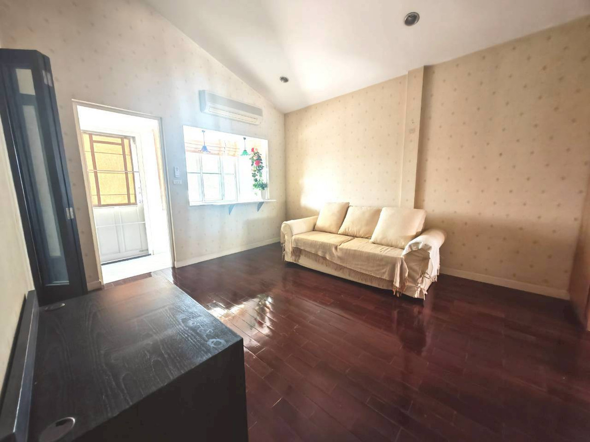 ขายบ้านลาดกระบัง สุวรรณภูมิ : 🏡 ขายบ้านเดี่ยว หมู่บ้านมัณฑนา วงแหวน-พระราม 9 บ้านสวย บรรยากาศร่มรื่น สไตล์บ้านสวน พื้นที่ใหญ่ หาไม่ได้แล้ว!