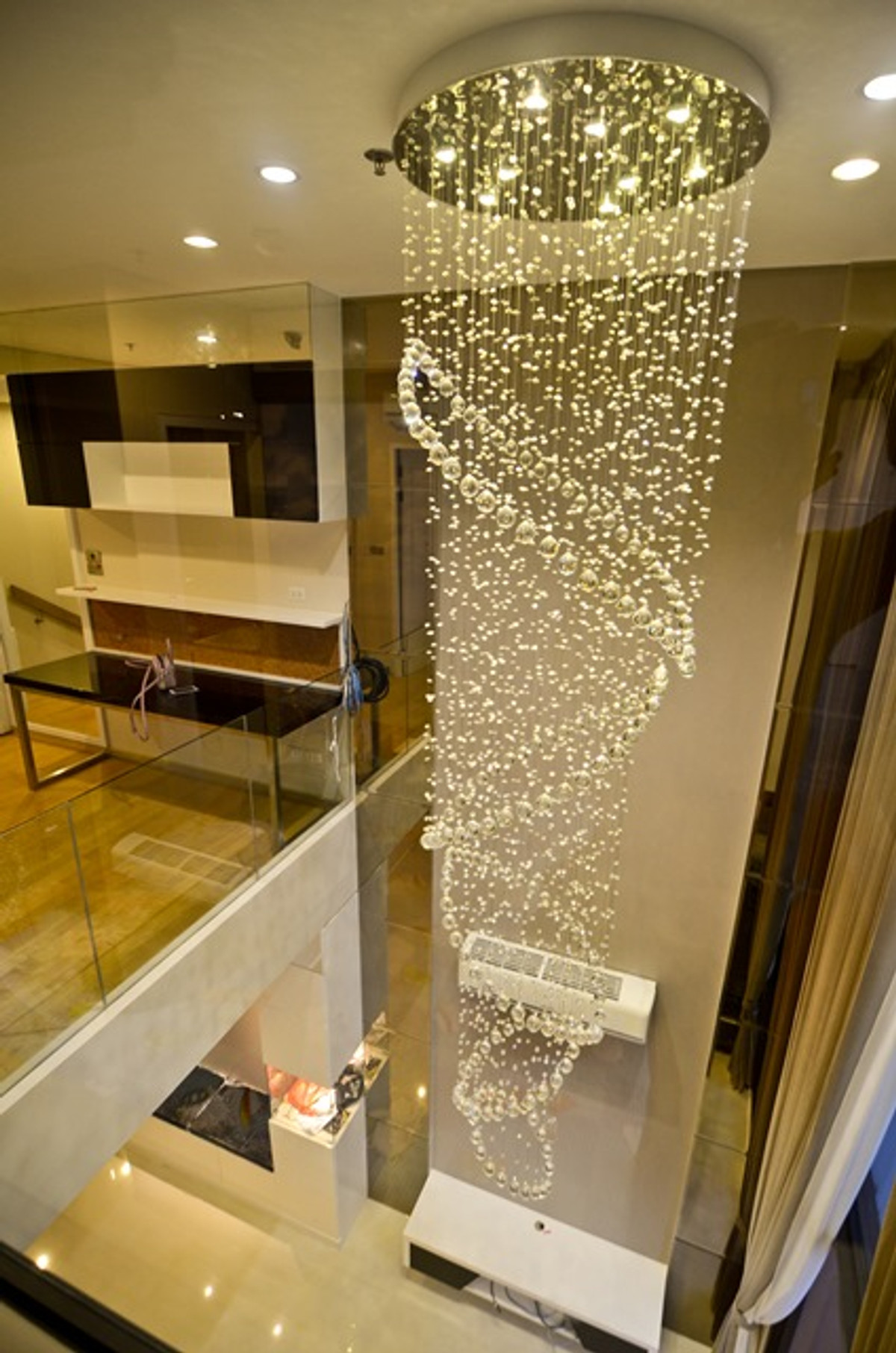 ขายคอนโดพระราม 9 เพชรบุรีตัดใหม่ RCA : Villa Asoke / Duplex 1 Bedroom (SALE WITH TENANT), วิลล่า อโศก / ดูเพล็กซ์ 1 ห้องนอน (ขายพร้อมผู้เช่า) TARN311