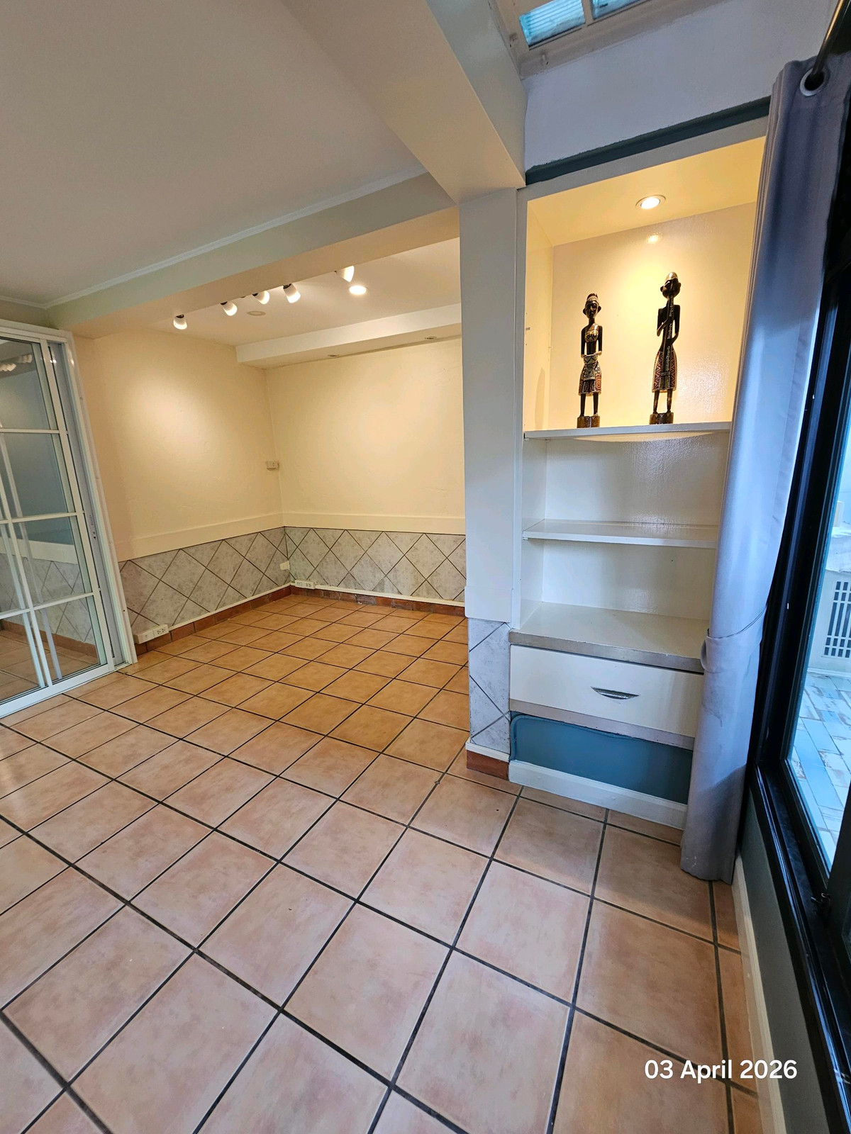 ขายบ้านเสรีไทย-นิด้า : ‼️ขายด่วน‼️Chic House For Sale‼️
Looking 🥰for a Stylish and Cozy Home?  ใครกำลังมองหาบ้านสไตล์เก๋ๆ? ไม่ซ้ำใครมาทางนี้  ใกล้ NIDA, นวมินทร์, เสรีไทย 