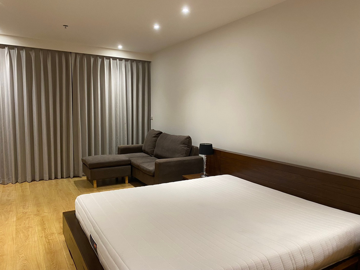 ให้เช่าคอนโดสีลม ศาลาแดง บางรัก : ให้เช่า Silom Grand Terrace ห้องกว้างอยู่สบาย 42 ตรม.ย่านศาลาแดง ทำเลดี เดินไป BTS ได้