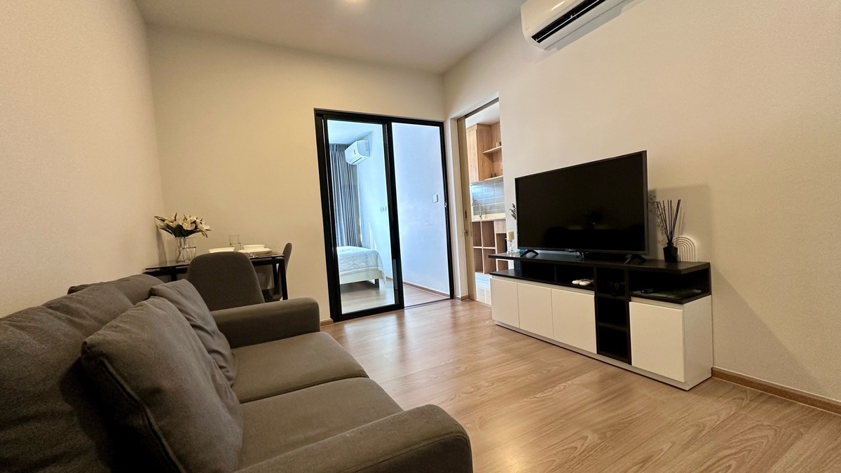 For RentCondoPinklao, Charansanitwong : Condo for rent, Chewathai Pinklao, near Siriraj, near Thammasat University, Tha Phrachan.