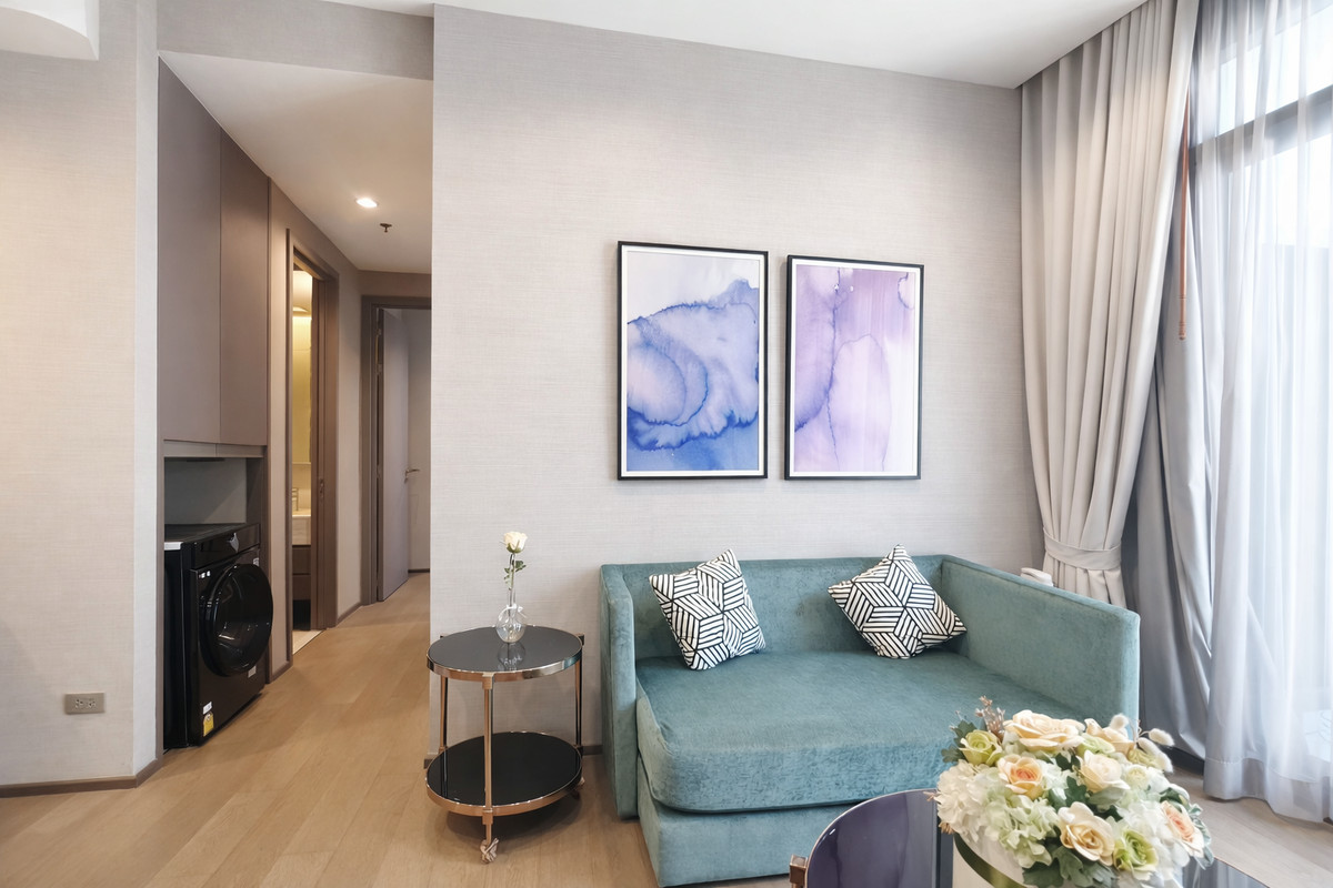 ขายคอนโดสาทร นราธิวาส : ขายด่วน The Diplomat Sathorn ห้องใหญ่ 2 ห้องนอน สุดพรีเมียม แต่งครบ พร้อมอยู่ นัดหมายเข้าชมทัก 063-616-5390