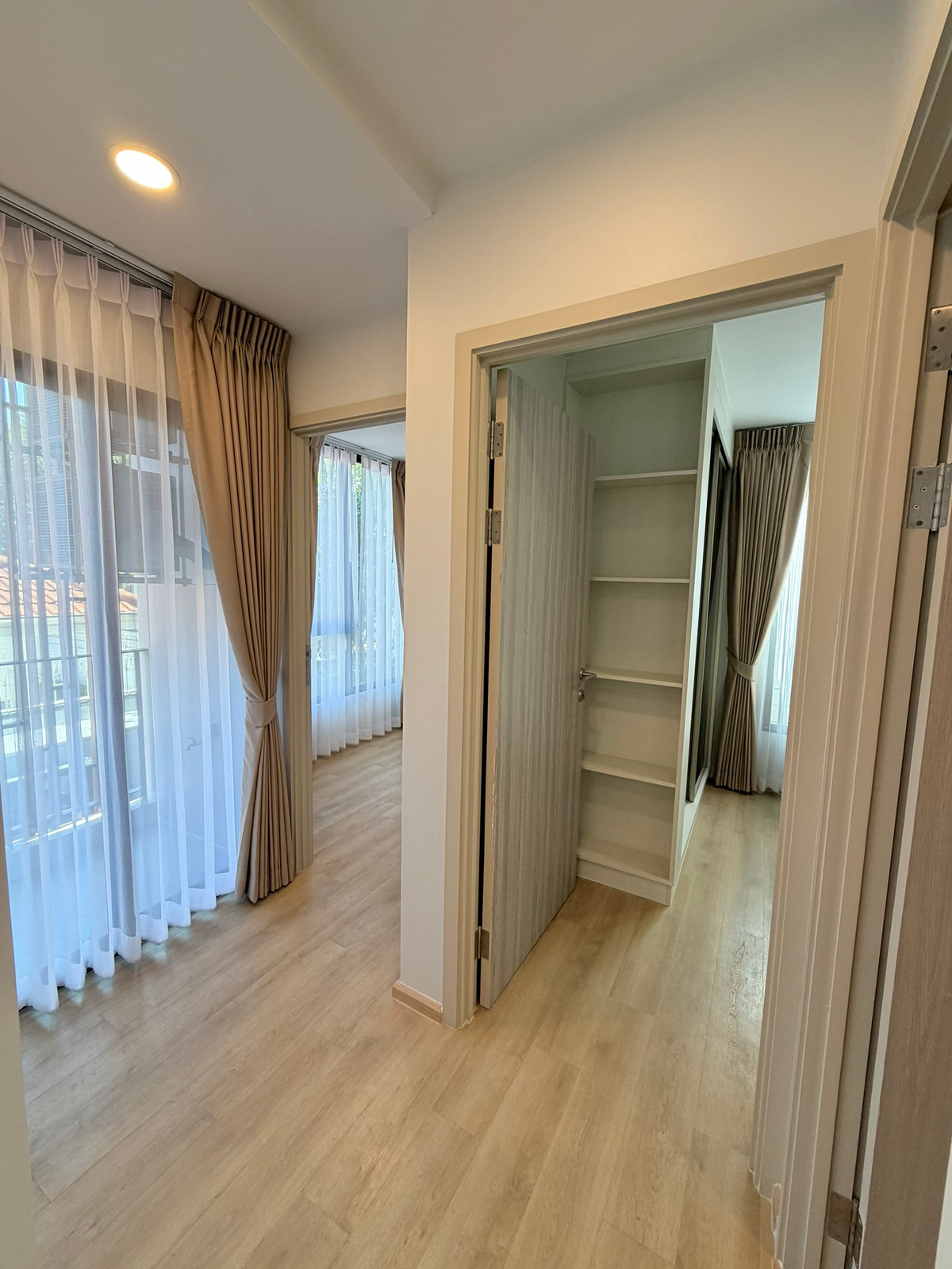 ขายคอนโดอ่อนนุช อุดมสุข : 🏢 ห้องมุม Rare Item! หลุดมาให้จับจองแล้ว คอนโด ทำเลสุขุมวิท ใกล้ BTS ปุณณวิถี ฟรีโอน คอนโดแต่งครบ พร้อมอยู่