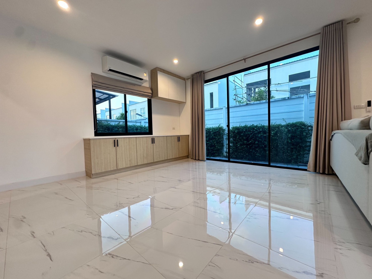 For SaleHouseBangna, Bearing, Lasalle : House for sale Como Bianca II Bangna price 6,990,000 baht [NCh260301]