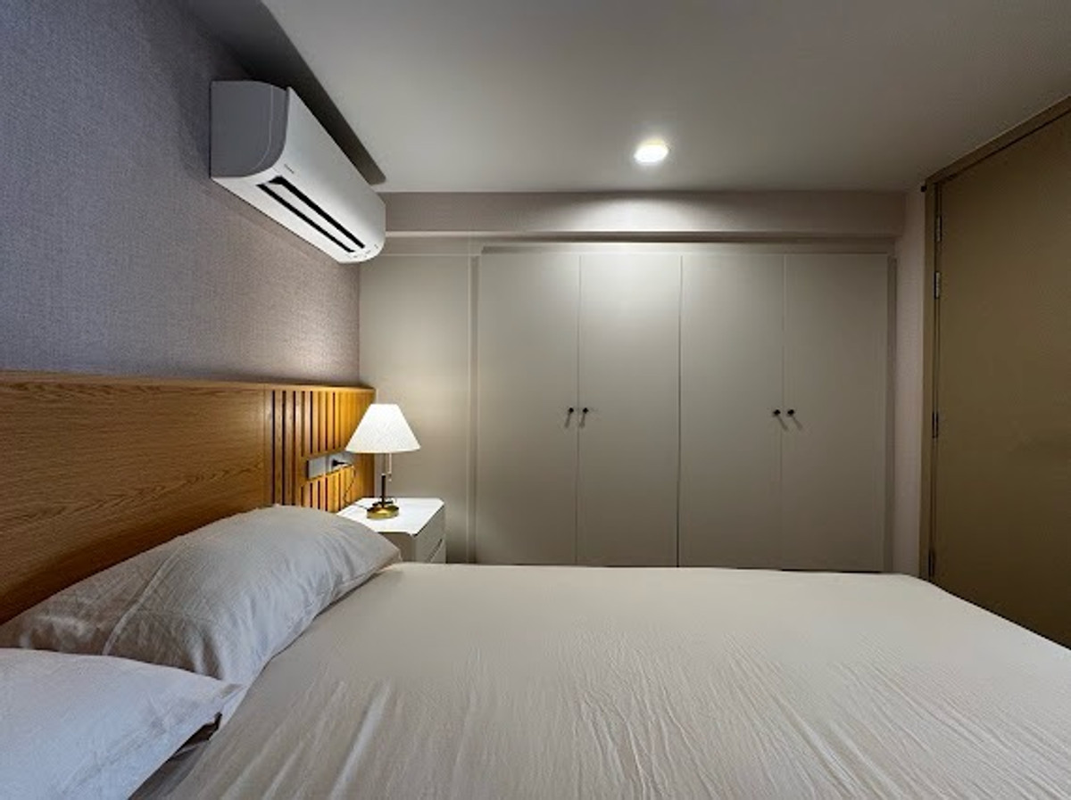 For RentCondoSiam Paragon ,Chulalongkorn,Samyan : New ✨ Culture Chula Modern Loft : 2 Bedroom, 1 Bathroom | 57 sq.m. | High Floor, Unblocked Lumpini Park View Only 52,000 per month 🏡🌳