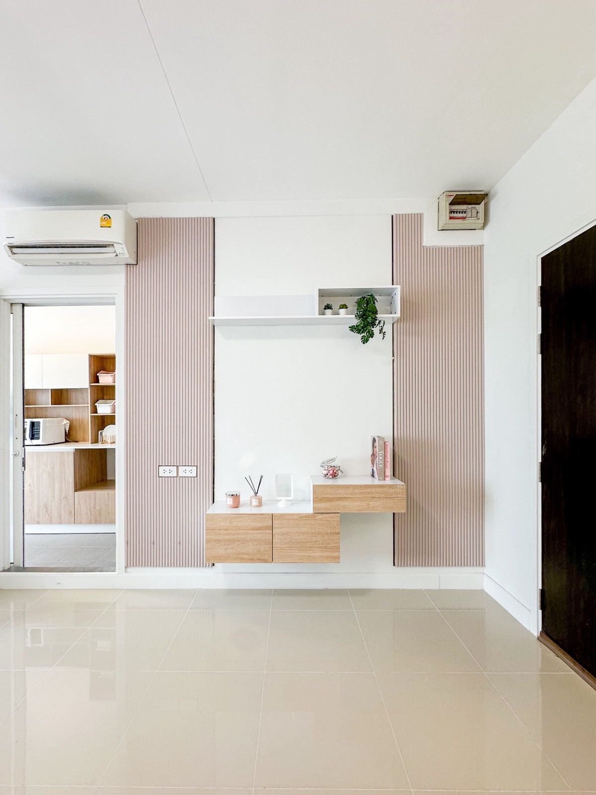 ขายคอนโดโชคชัย4 ลาดพร้าว71 : 📢 เลิกเช่าแล้วมาเป็นเจ้าของ! 🏙️ คอนโด ทำเลทอง ✨ เดอะ ทรี ลาดพร้าว-วังหิน ✨ แต่งใหม่กริ๊บ ห้องอยู่