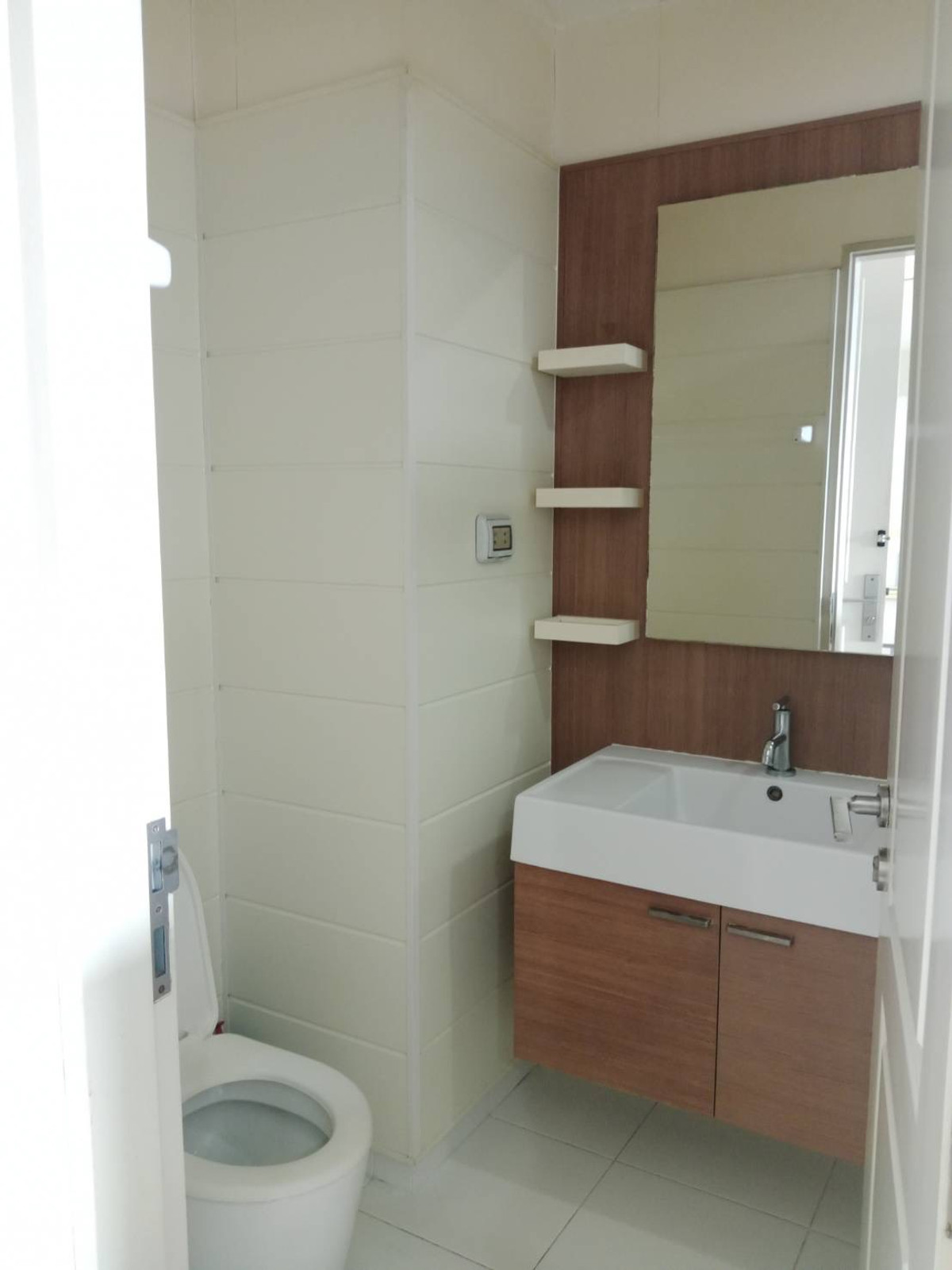 ให้เช่าคอนโดวงเวียนใหญ่ เจริญนคร : (ปล่อยเช่า) Q Huuse Sathorn 1-BR 42.56 Sq.m. เฟอร์เครื่องใช้ไฟฟ้าครบ ชั้นสูง วิวโล่ง ㅡ ใกล้ 🚆BTS กรุงธนบุรี