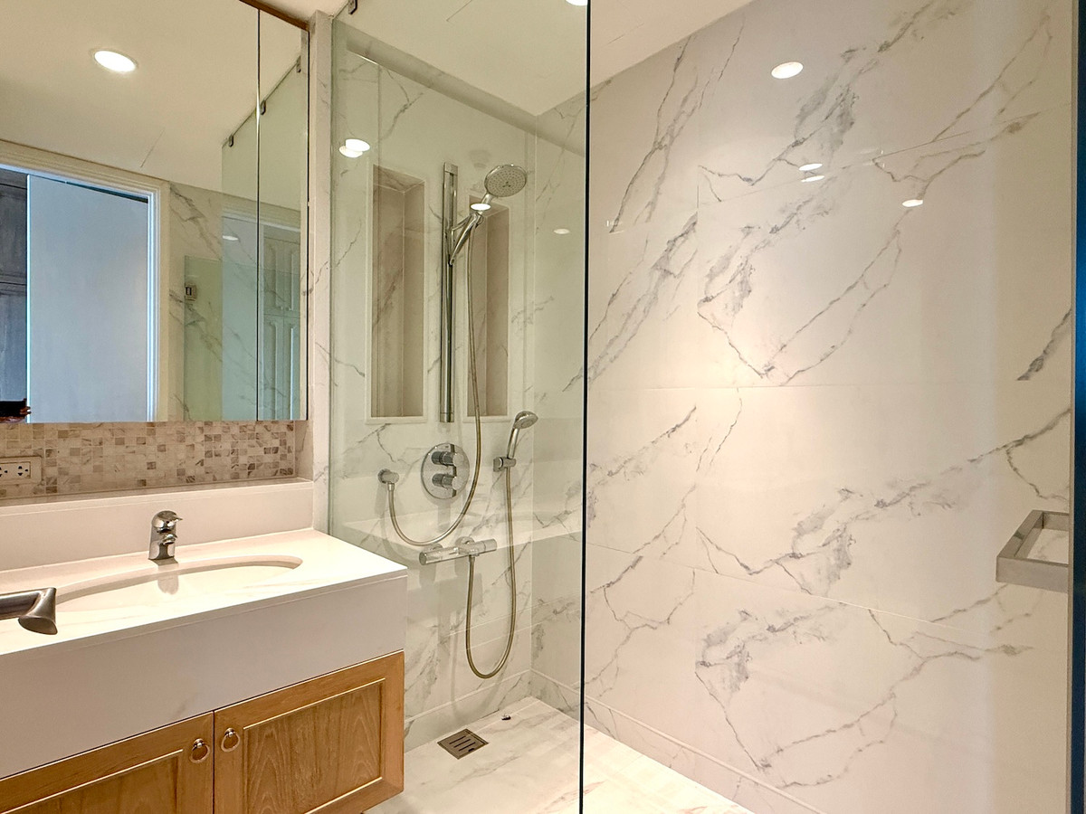 ให้เช่าคอนโดวิทยุ ชิดลม หลังสวน : คอนโด 4 ห้องนอน พื้นที่กว้างขวาง อยู่ใกล้สยามสแคว