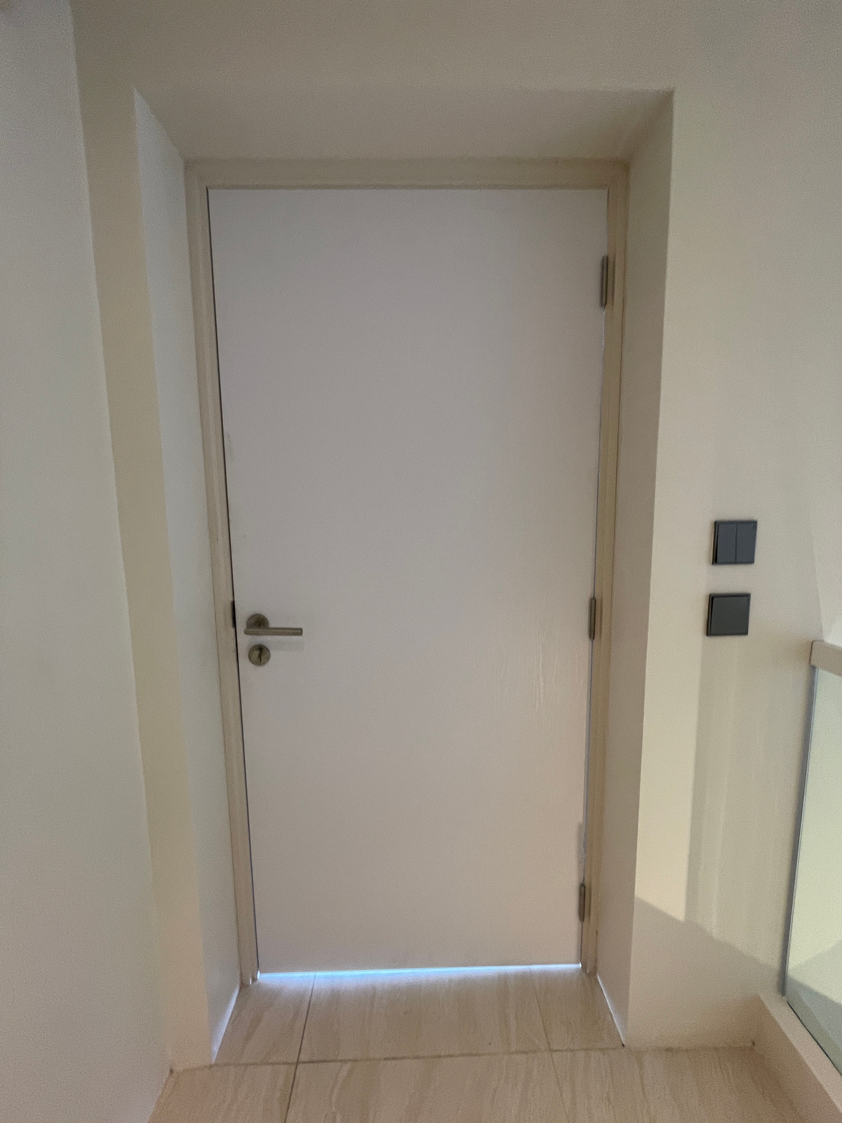 ขายบ้านเลียบทางด่วนรามอินทรา : 🔥 EXCLUSIVE PROMOTION 🔥โอกาสสุดท้ายในการครอบครองในราคาพิเศษที่สุด [ขาย] 💎 Ultra Luxury Show Unit | ELIVA Ekkamai - Eastville 💎 บ้านเดี่ยวหรู 3 ชั้น ดีไซน์ Mid-Century Modern — ความเป็นส่วนตัวสูงสุดเพียง 4 ยูนิตในโครงการ!