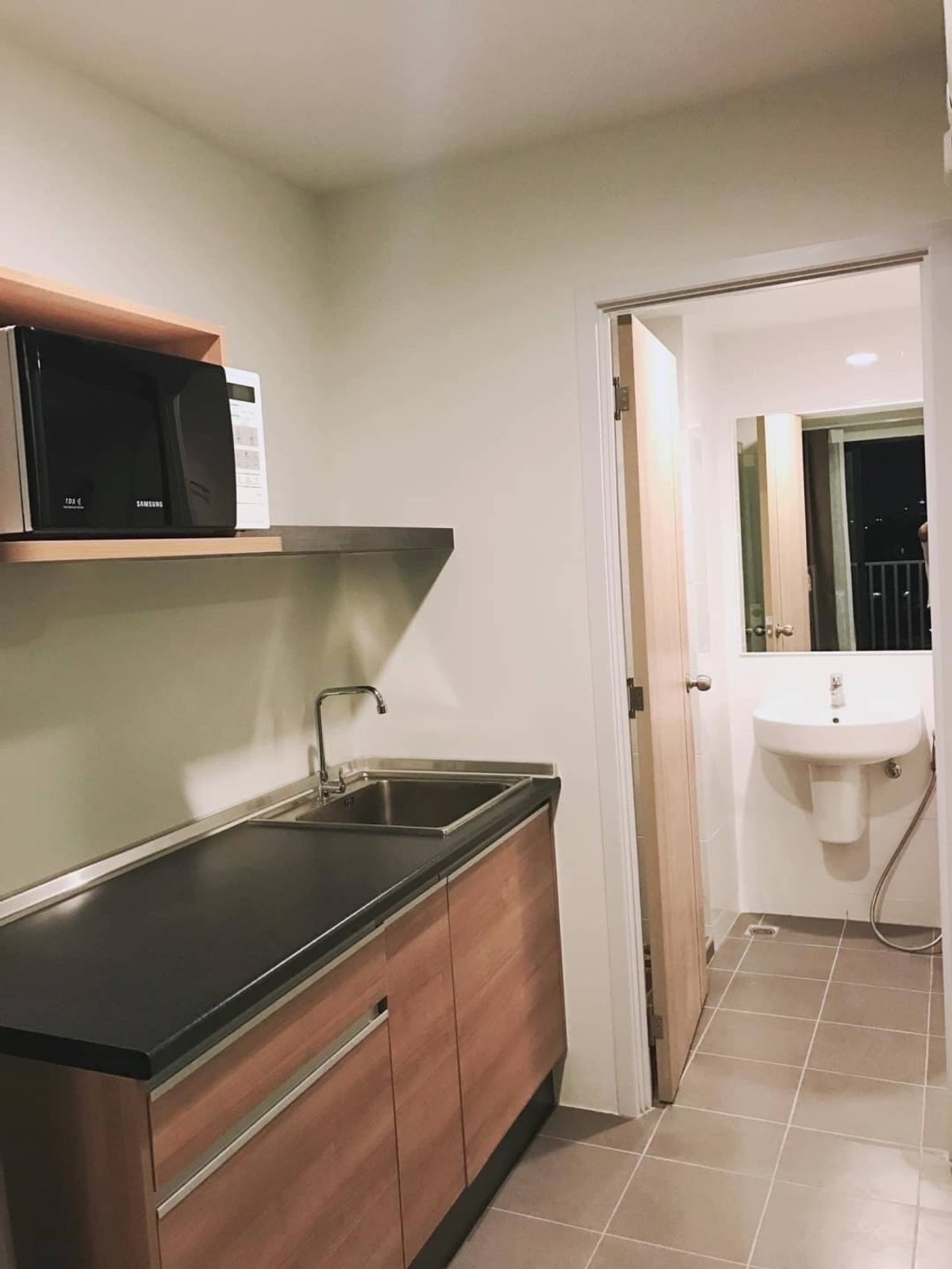 ขายคอนโดบางนา แบริ่ง ลาซาล : +++ขายด่วน+++  The Excel Parc Lasalle 19*** 1 ห้องนอน 27.57 ตร.ม.  