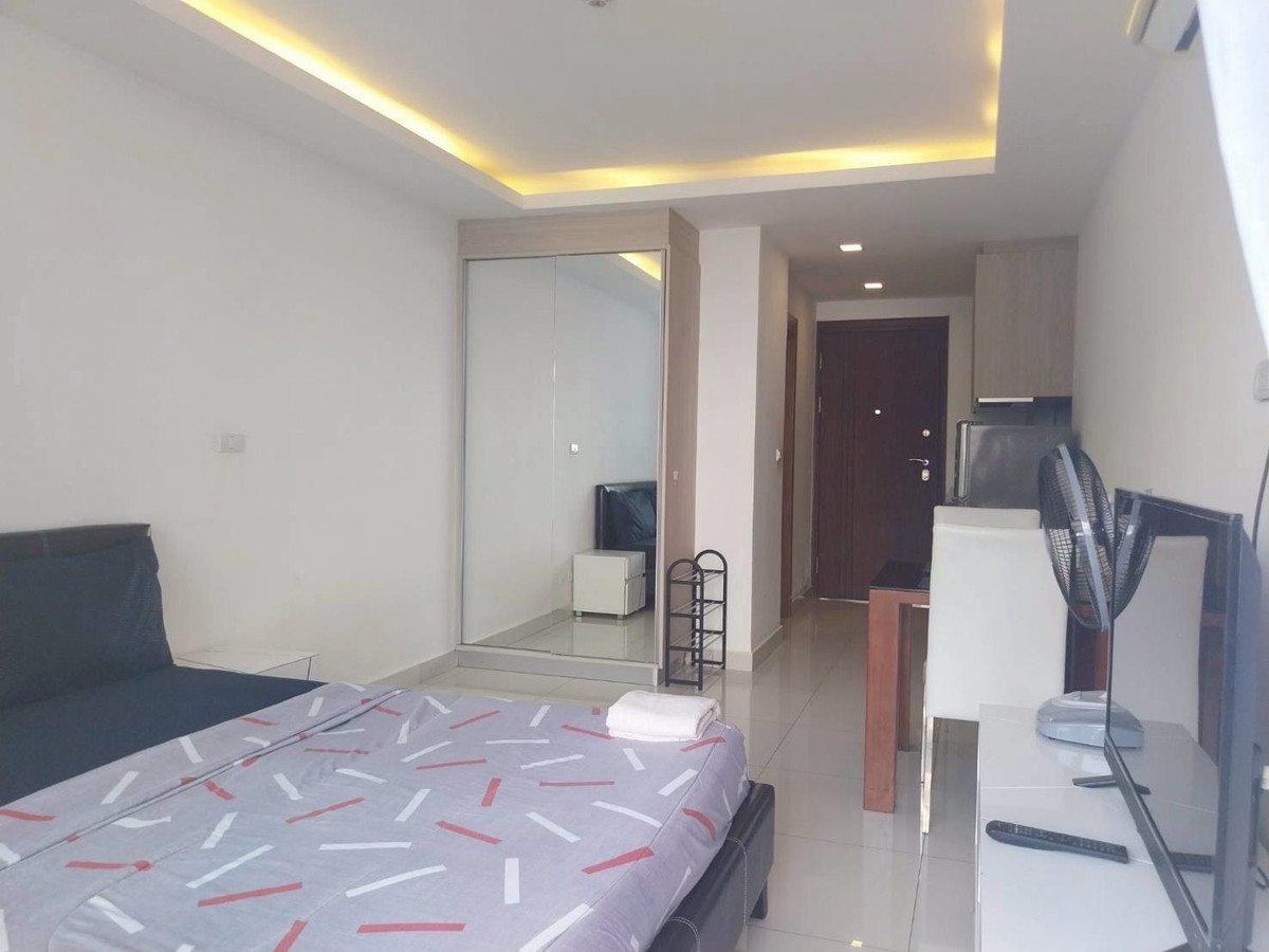 For SaleCondoPattaya, Bangsaen, Chonburi : Condo for sale Pattaya Jomtien Laguna Beach Resort 3 Maldives Laguna Beach Resort 3 MaldivesStudio room, 1 bathroom Poolview