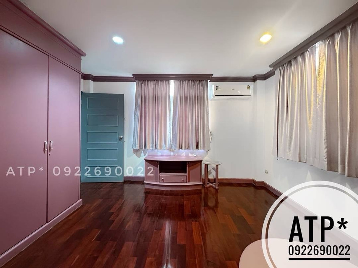 ให้เช่าทาวน์โฮมรามคำแหง หัวหมาก : **เช่า** บ้านทาวน์เฮ้าส์พร้อมเข้าอยู่ 27ตรว/3ชั้น/5นอน/3น้ำ/โถง+ครัว/5แอร์/2จอดรถ/เฟอร์ครบ @ รามคำแหง (หัวหมาก-หลังราม)