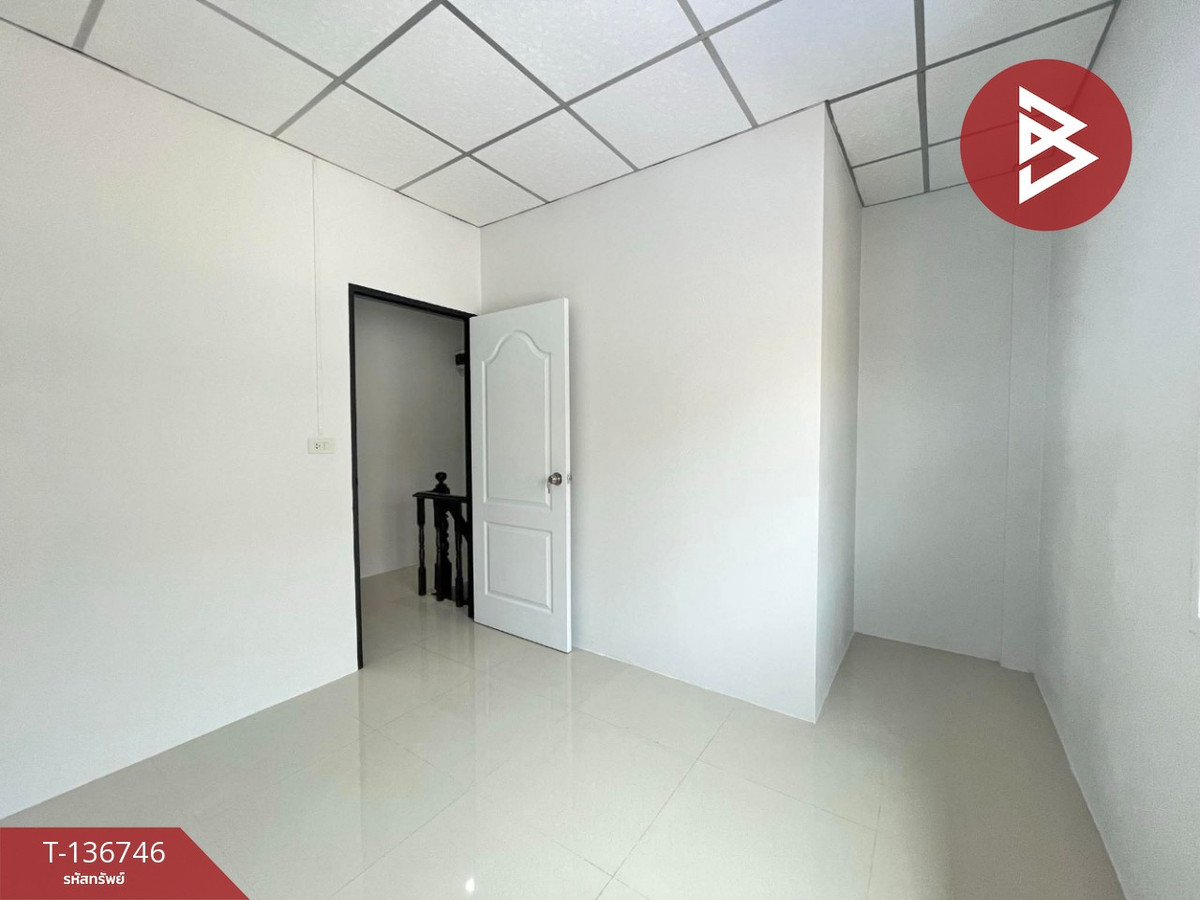 For SaleTownhomeSamut Prakan,Samrong : 2-story townhouse for sale, Sap Mankong Village 5, Bang Bo, Samut Prakan.