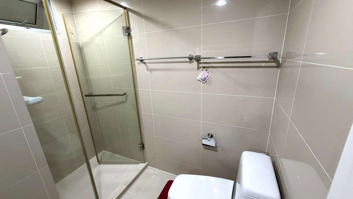 For RentCondoRama9, Petchburi, RCA : ✨ Big room, Rare Item! 3 bedrooms in the heart of Rama 9 | Live seriously, live life to the fullest ✨