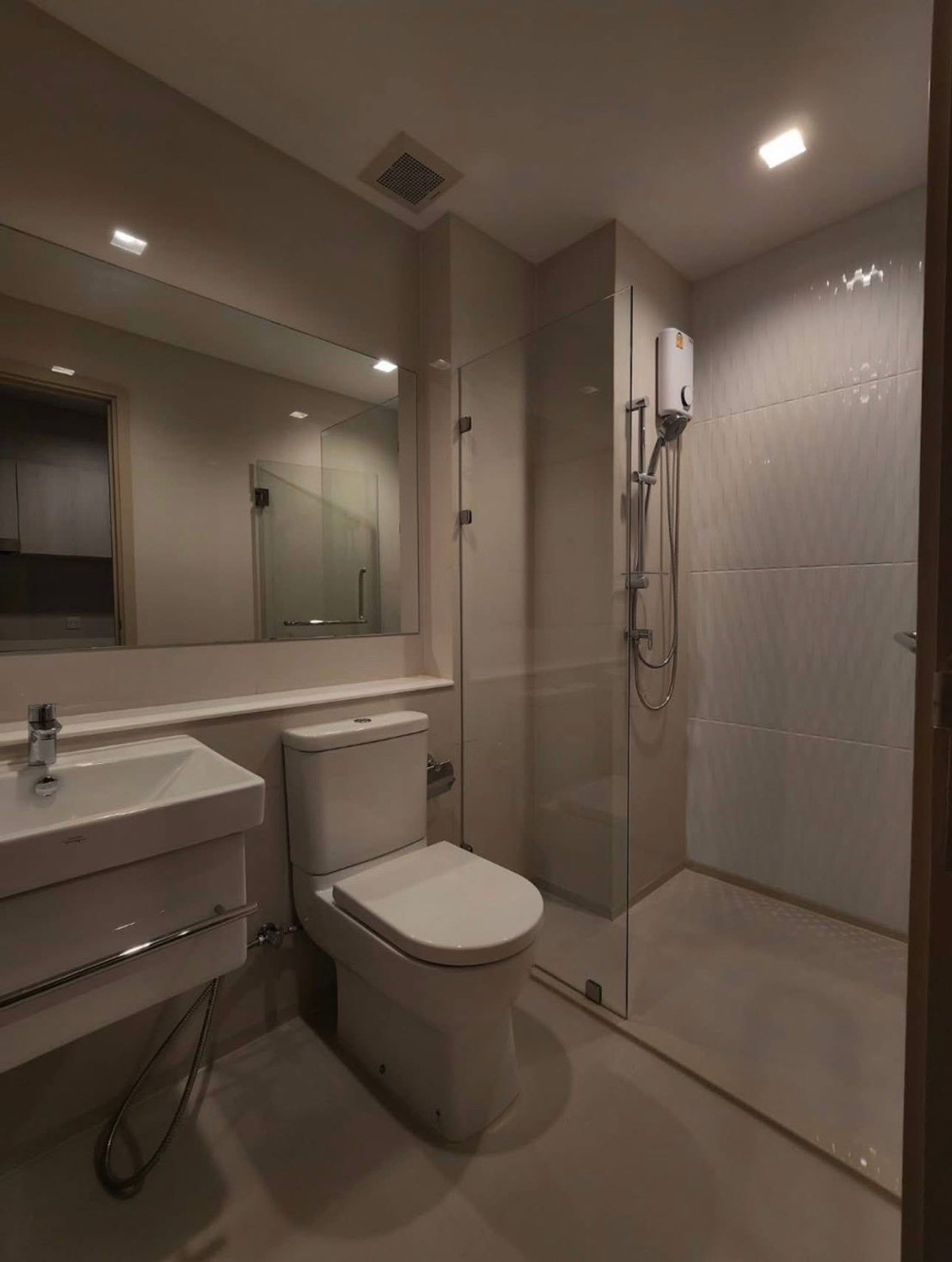 For SaleCondoWitthayu, Chidlom, Langsuan, Ploenchit : 💎 GT16183 | Condo Life One Wireless, convenient travel, near BTS, has shuttle, fully furnished, ready for sale!!