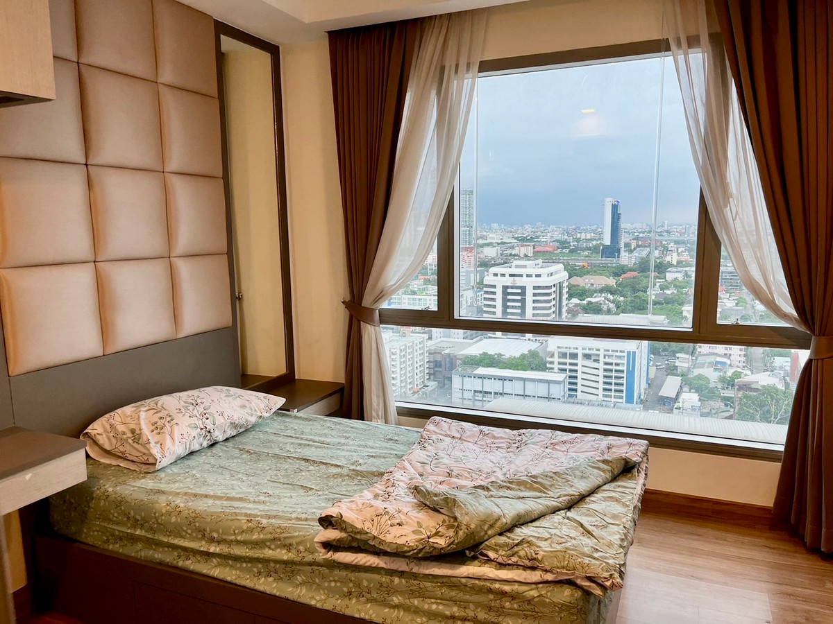 ให้เช่าคอนโดพระราม 9 เพชรบุรีตัดใหม่ RCA : ให้เช่า Thru Thonglor Condo 2 ห้องนอน พร้อมอยู่