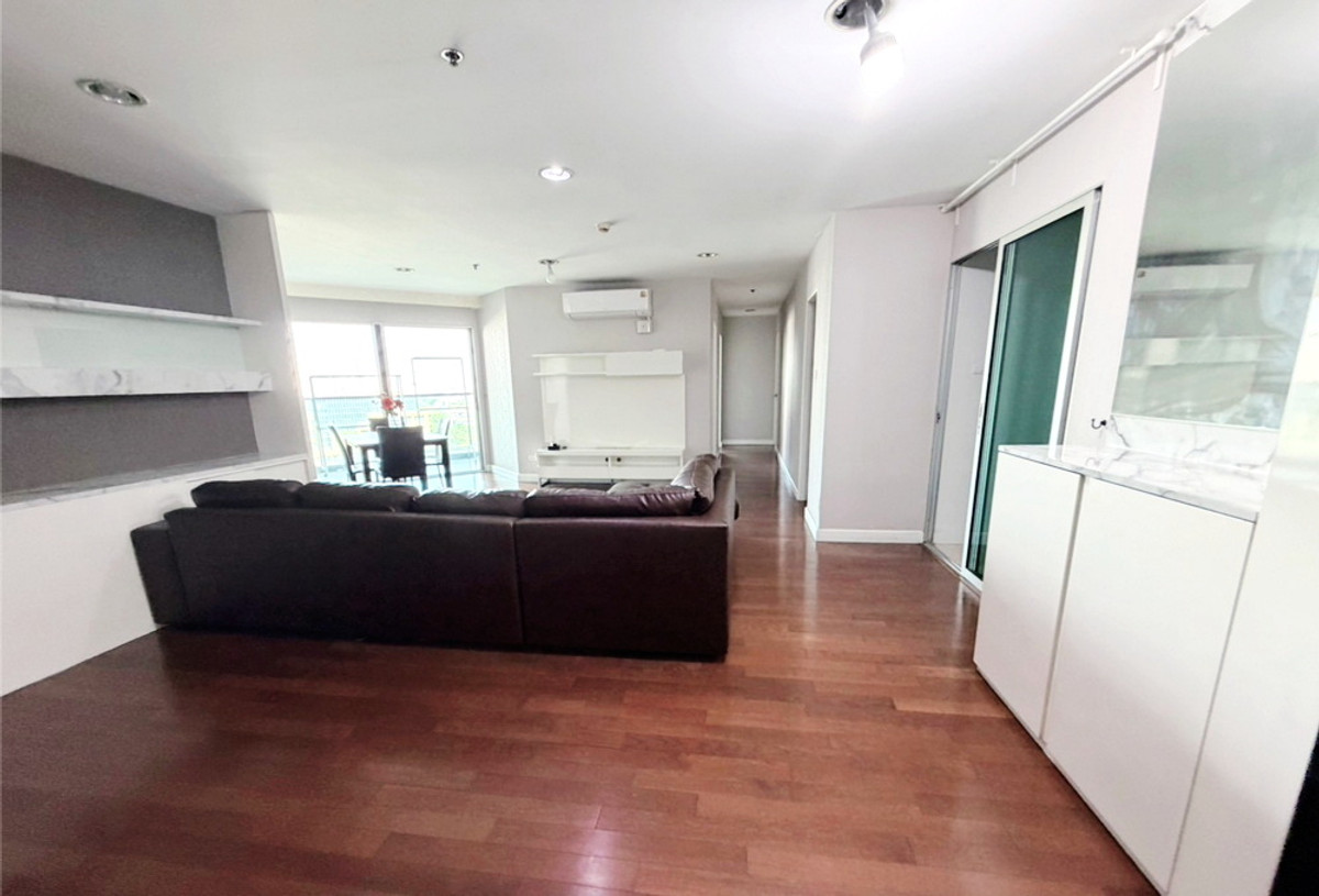 ให้เช่าคอนโดพระราม 9 เพชรบุรีตัดใหม่ RCA : ให้เช่า Belle Grand พระราม9 ขนาด 101 ตรม. 2นอน 2น้ำ ชั้น7 ตึกดี2 (Belle Grand Rama9)