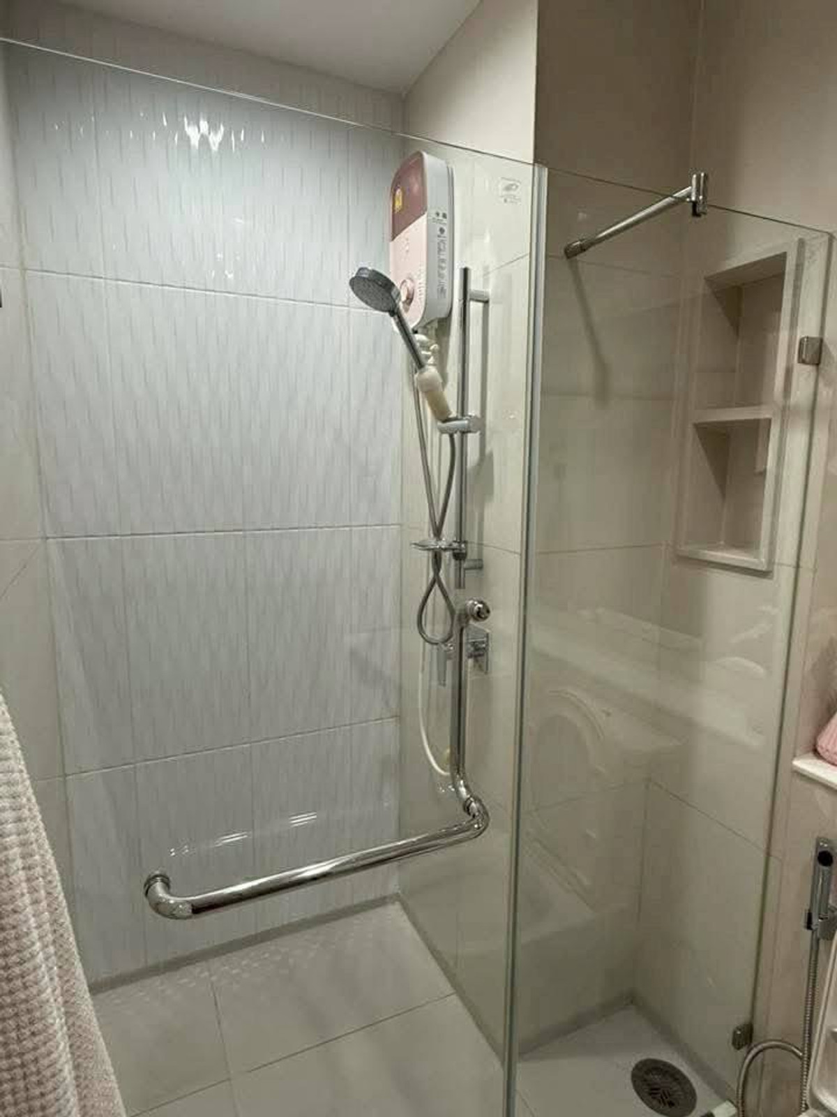 For RentCondoRama9, Petchburi, RCA : For Rent 🔥 Life Asoke Hype 🔥 Fully furnished with appliances. Near Airport Link Makkasan.