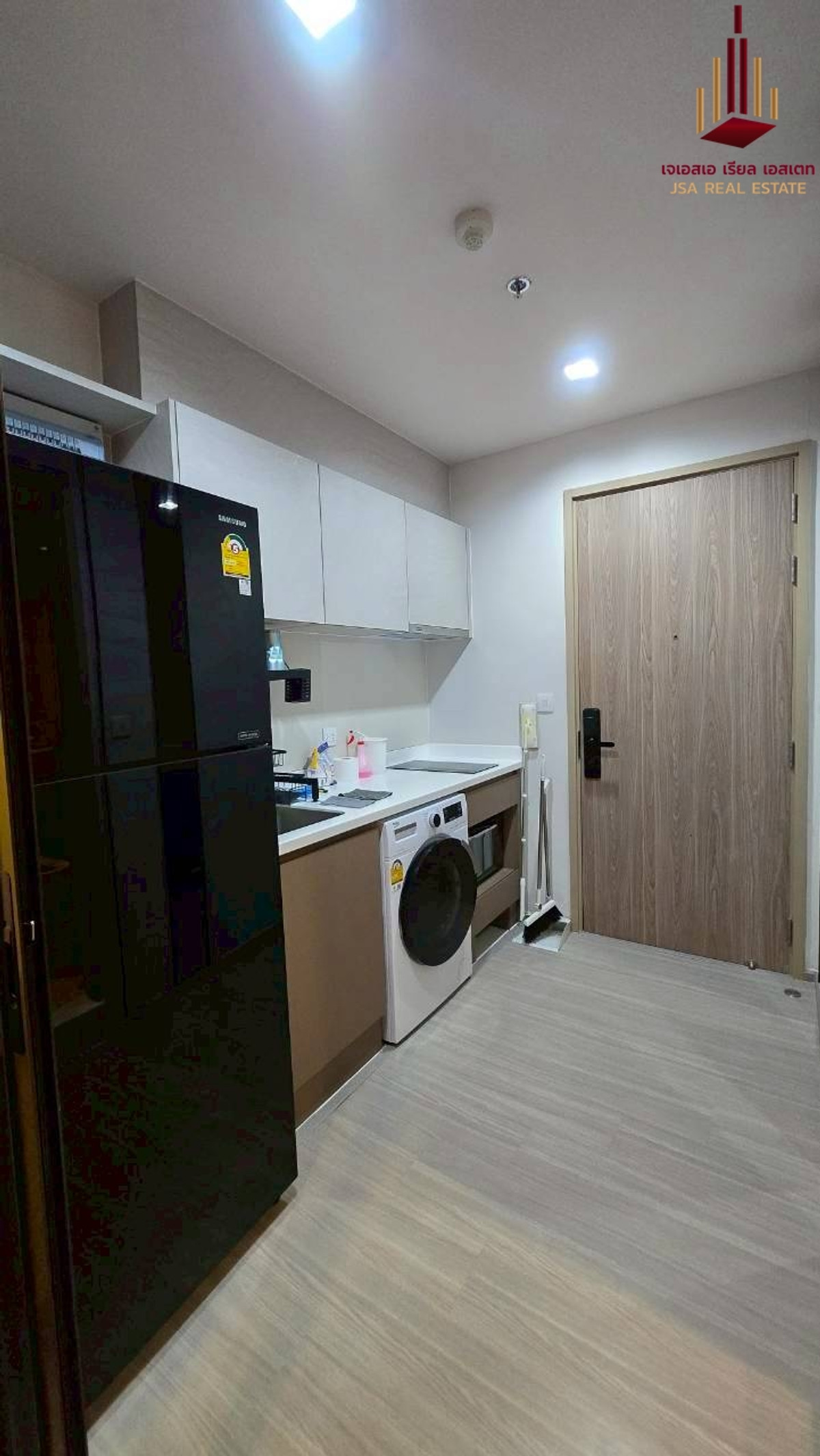 For SaleCondoThaphra, Talat Phlu, Wutthakat : ✨ For Sale: Life Sathorn Sierra Condo ✨ 💰 Only 3,490,000 THB