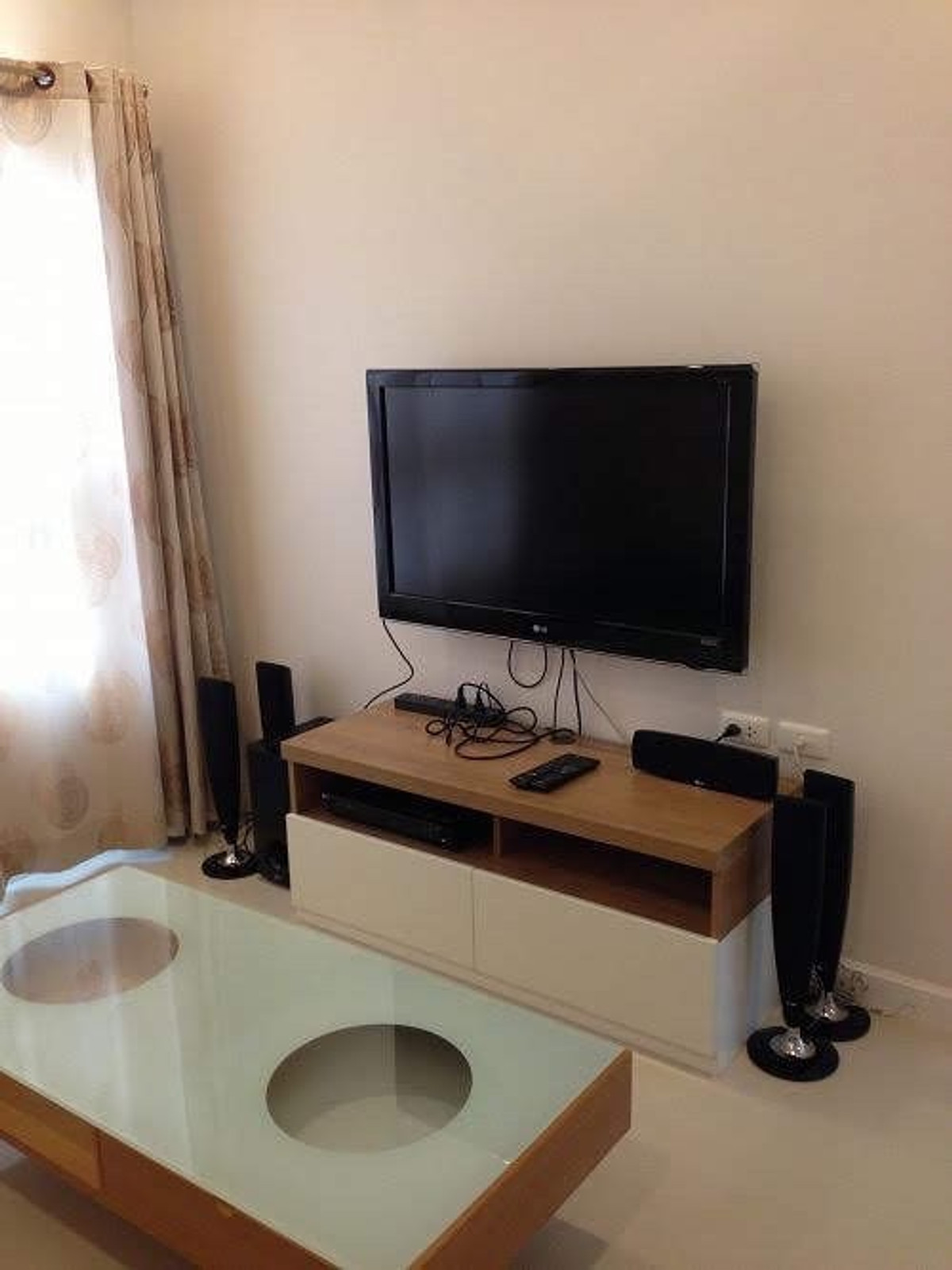 For RentCondoWongwianyai, Charoennakor : (For rent) Q Huuse Sathorn 2-BR 64.4 Sq.m., fully furnished, electrical appliances, high floor, open view ㅡ Near 🚆BTS Krung Thonburi