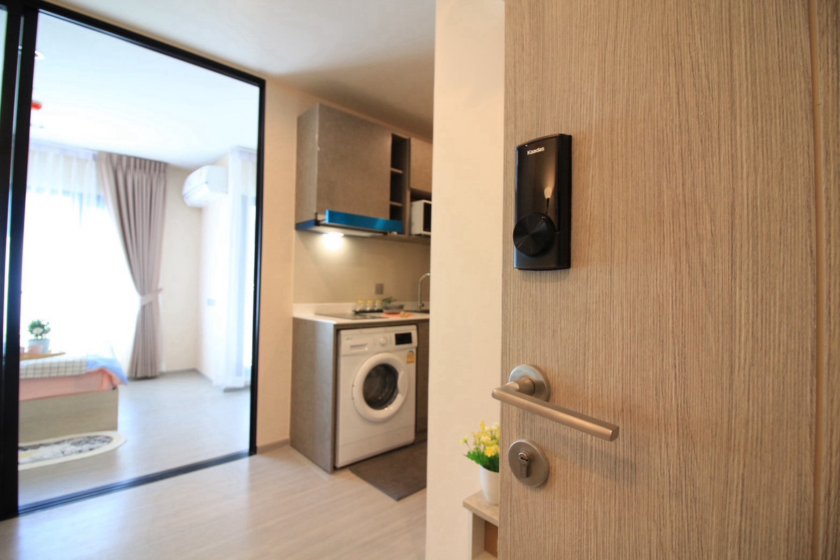 For RentCondoSamut Prakan,Samrong : 🔥For rent Aspire Erawan, next to BTS, fully furnished, ready to move in, 25th floor, pets not allowed.