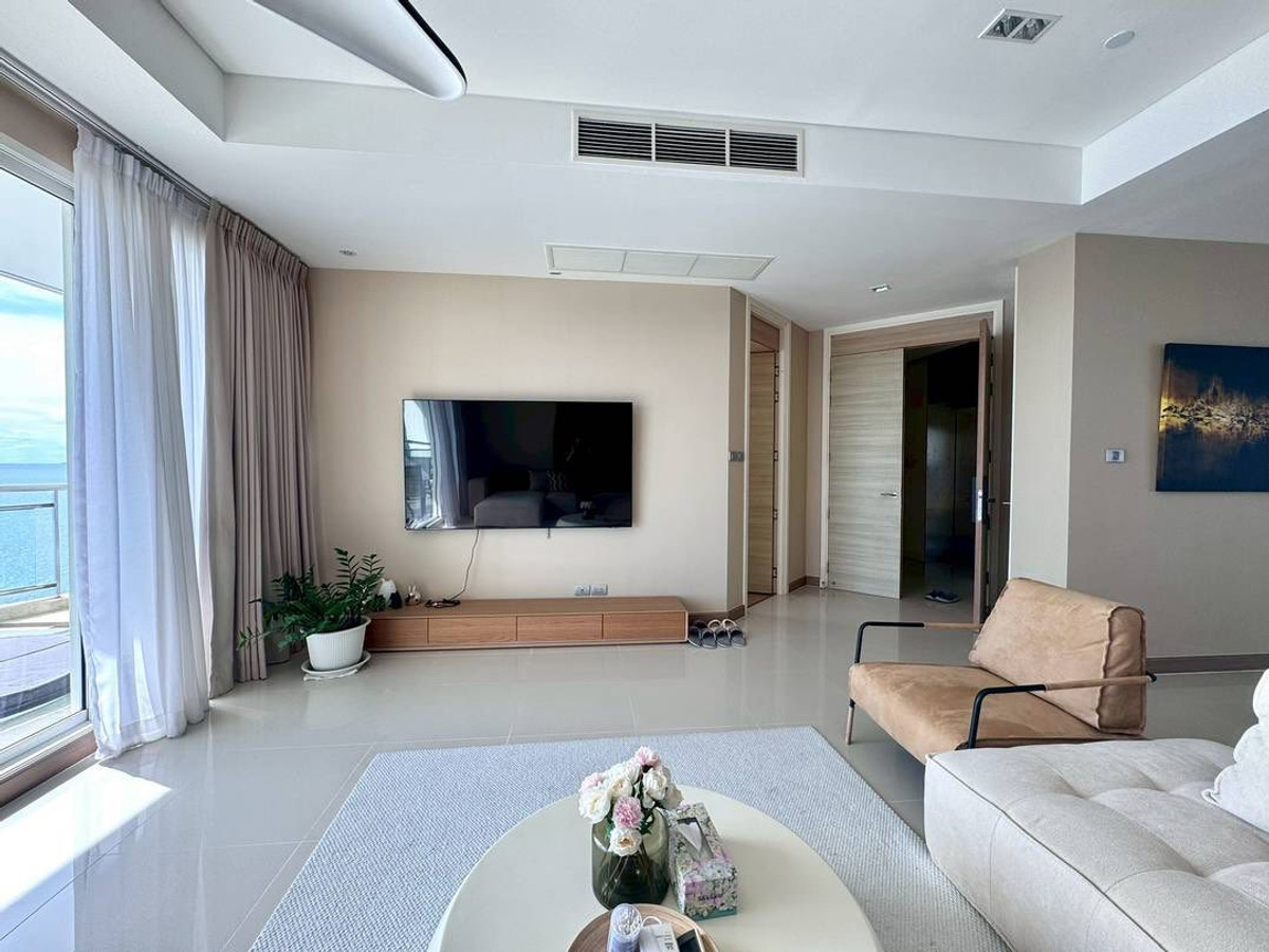 ให้เช่าคอนโดพัทยา บางแสน ชลบุรี สัตหีบ : ให้เช่า คอนโดหรู 3 ห้องนอน ขนาด 217 ตารางเมตร วิวทะเลจอมเทียน