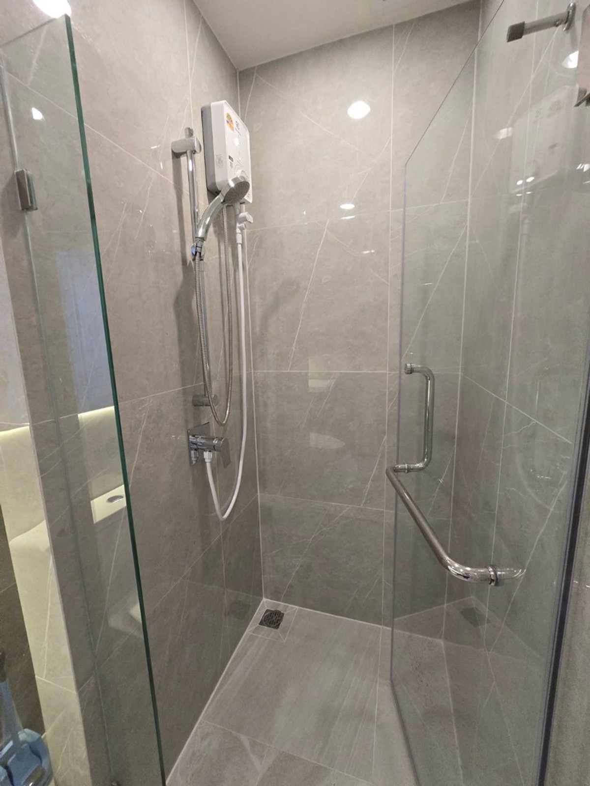 ให้เช่าคอนโดพระราม 9 เพชรบุรีตัดใหม่ RCA : For rent Nue District R9