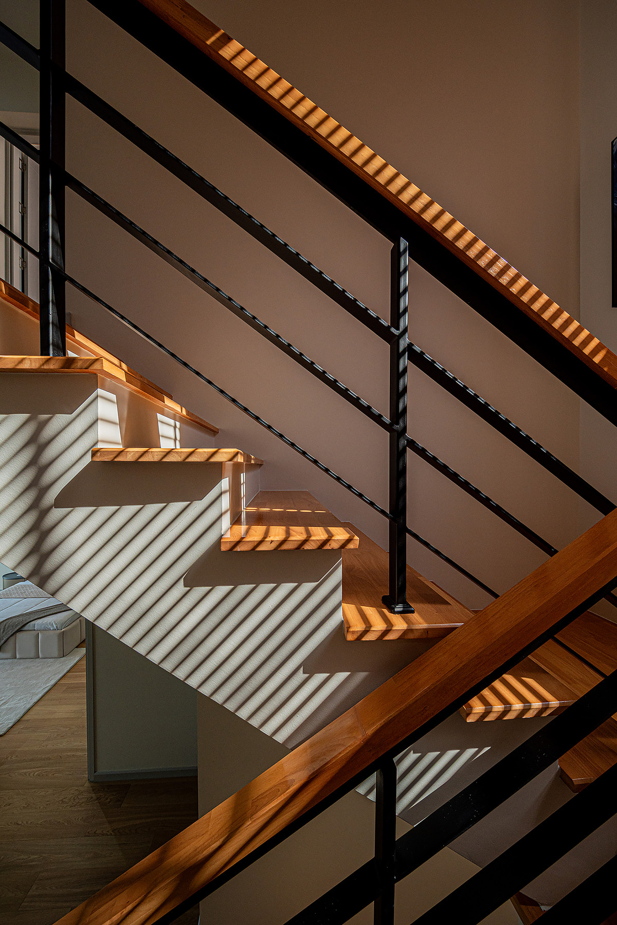 ขายบ้านโชคชัย4 ลาดพร้าว71 : [ขาย] ✨ บ้านเดี่ยว 3 ชั้น สไตล์ Modern Luxury พรีเมียมที่สุดในลาดพร้าว 101 | Feel Town ✨ แต่งครบ พร้อมลากกระเป๋าเข้าอยู่! เพียง 13.99 ล้าน (Rare Item มีเพียง 9 หลังในโครงการ!)