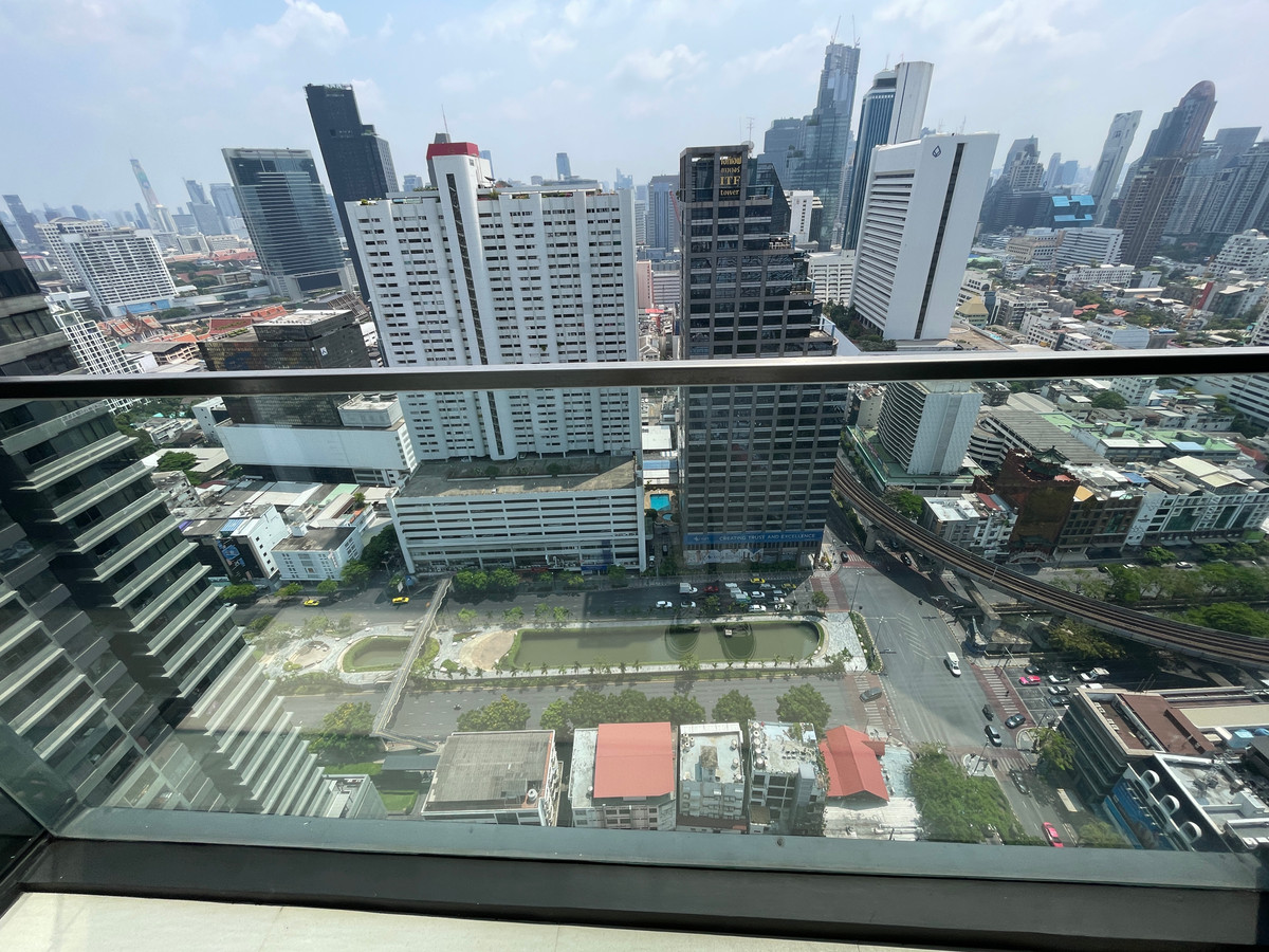 ขายคอนโดสีลม ศาลาแดง บางรัก : 💎 [Ultimate Legacy] ASHTON SILOM – 1BR XL (49.58 ตร.ม.) ชั้น 32 ห้องมุมแห่งวิสัยทัศน์เหนือระดับ บนถนนสายประวัติศาสตร์ 💎 