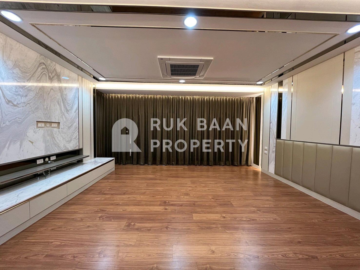 ขายทาวน์โฮมโชคชัย4 ลาดพร้าว71 : ขาย/SALE✨ Space (หมู่บ้าน Space ลาดพร้าวเหม่งจ๋าย)
