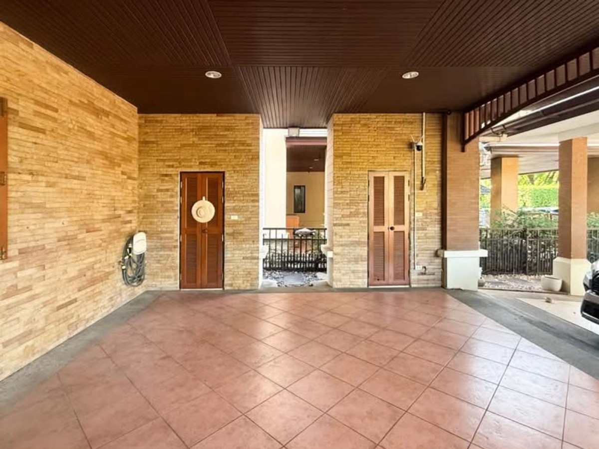 For RentHouseBangna, Bearing, Lasalle : Baan Pitchaya Lasalle Sukhumvit 105