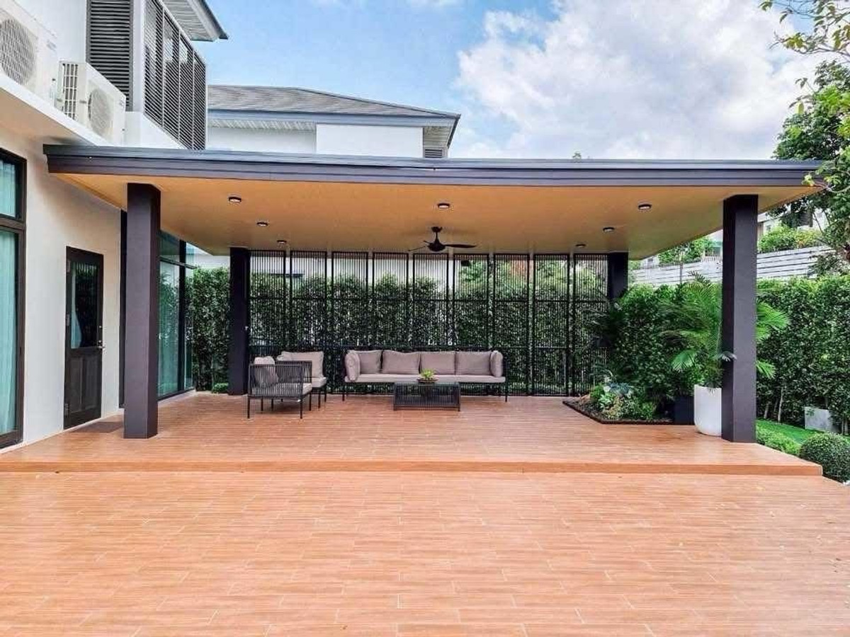 For RentHouseLadkrabang, Suwannaphum Airport : Luxury project for rent, Sukhumvit 77