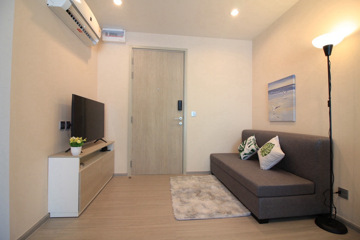 For RentCondoSamut Prakan,Samrong : 🔥For rent Aspire Erawan, next to BTS, fully furnished, ready to move in, 25th floor, pets not allowed.