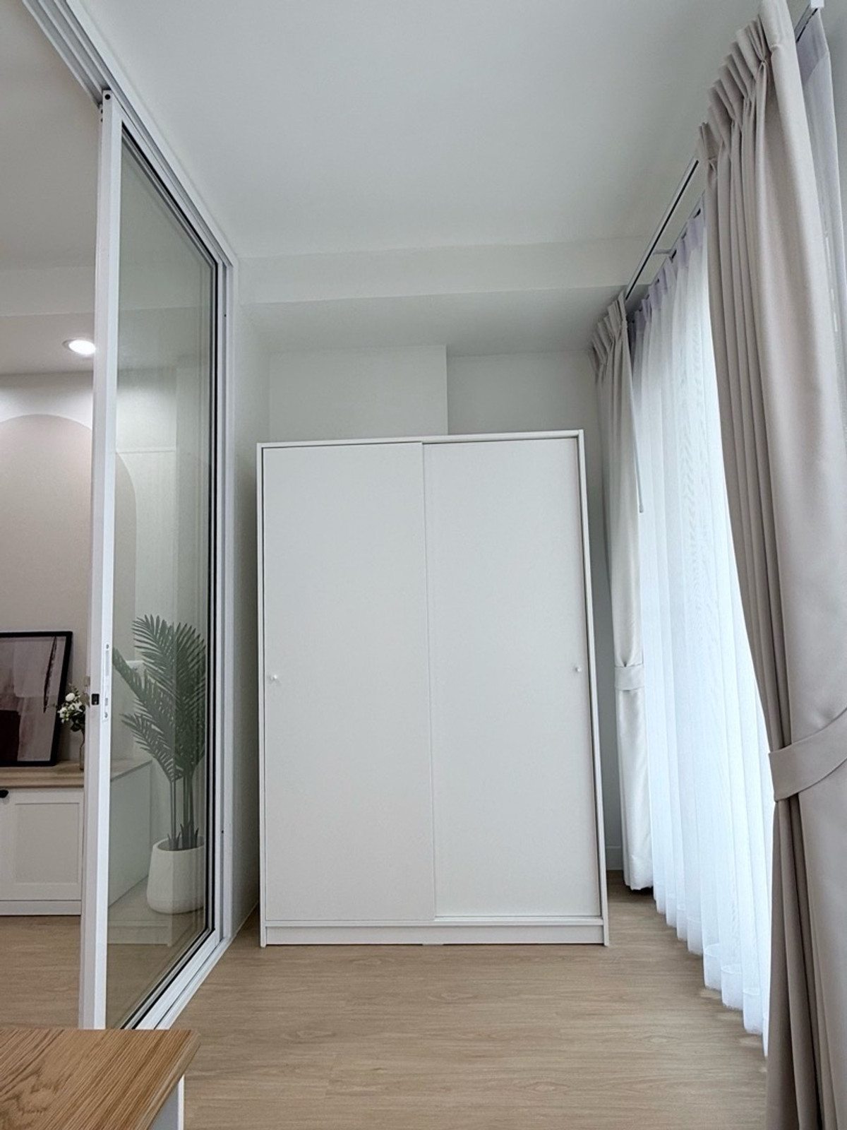 ขายคอนโดอ่อนนุช อุดมสุข : K-6834 ห้องตกแต่งใหม่  1 ห้องนอนเป็นสัดส่วน ✨️ ขายด่วน ❗The log 3 พร้อมอยู่