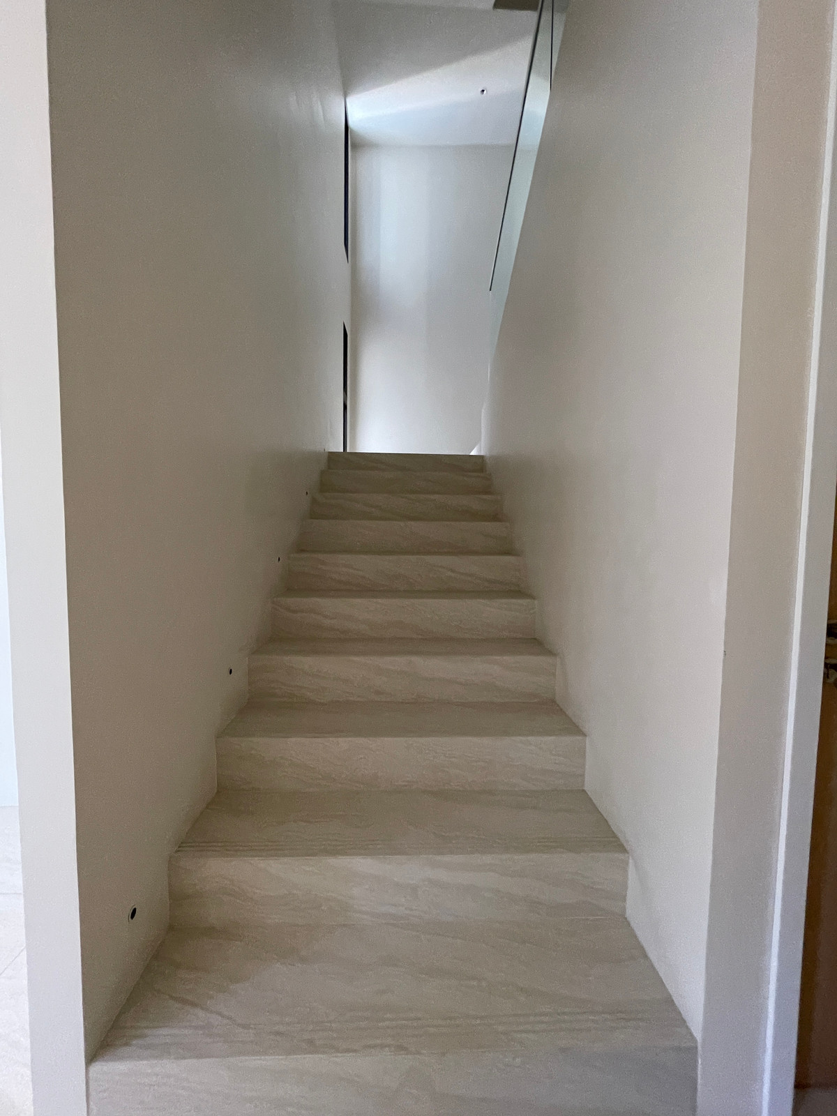 ขายบ้านเลียบทางด่วนรามอินทรา : 🔥 EXCLUSIVE PROMOTION 🔥โอกาสสุดท้ายในการครอบครองในราคาพิเศษที่สุด [ขาย] 💎 Ultra Luxury Show Unit | ELIVA Ekkamai - Eastville 💎 บ้านเดี่ยวหรู 3 ชั้น ดีไซน์ Mid-Century Modern — ความเป็นส่วนตัวสูงสุดเพียง 4 ยูนิตในโครงการ!