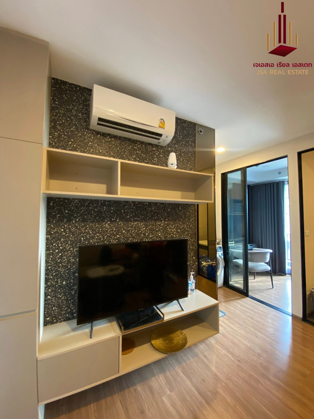ให้เช่าคอนโดมีนบุรี-ร่มเกล้า : ✨ For Rent: The Origin Ram 209 Interchange Condo ✨  💰 Only 13,000 THB/month